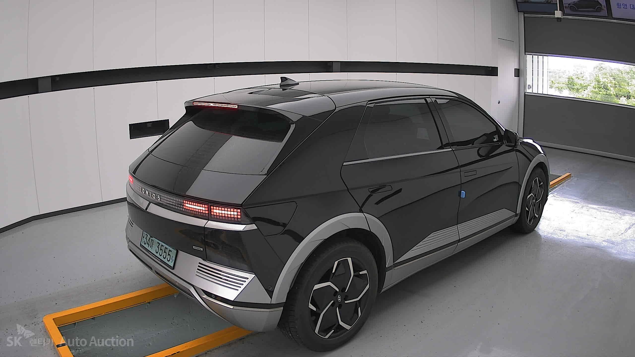 2022 - hyundai ioniq