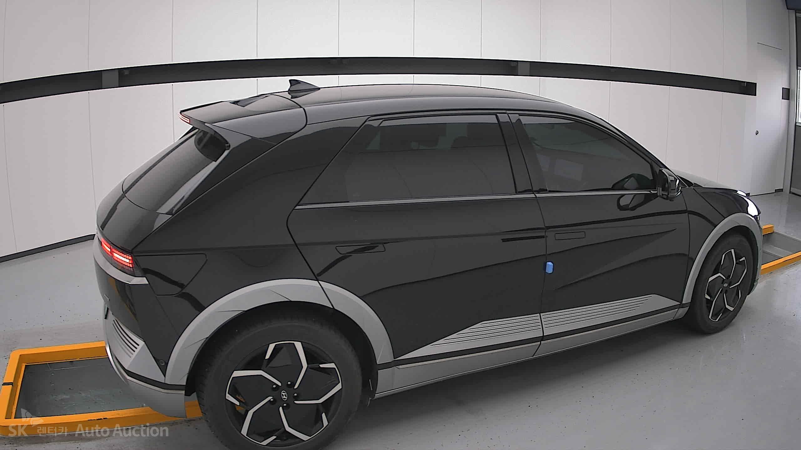 2022 - hyundai ioniq