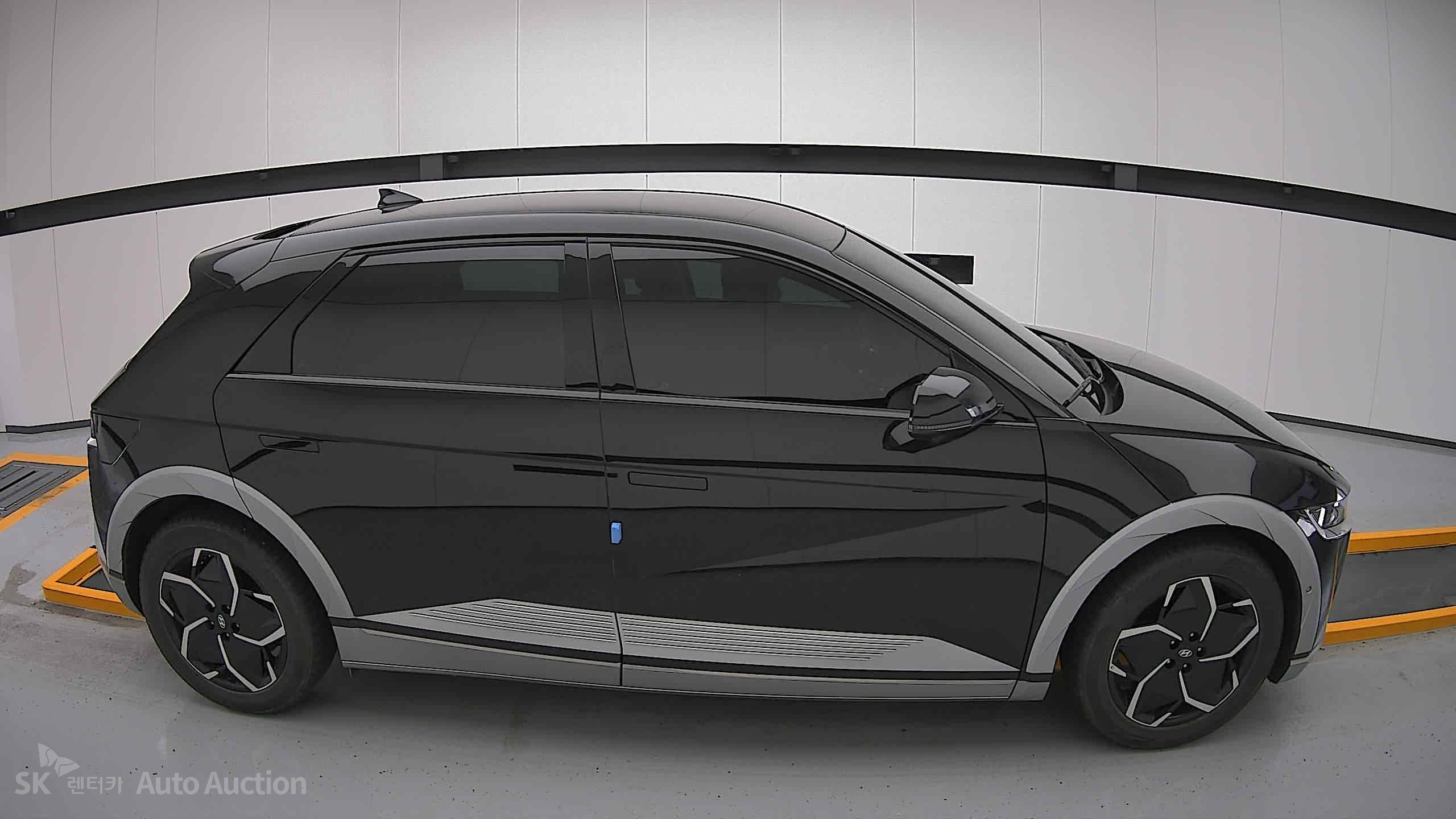 2022 - hyundai ioniq