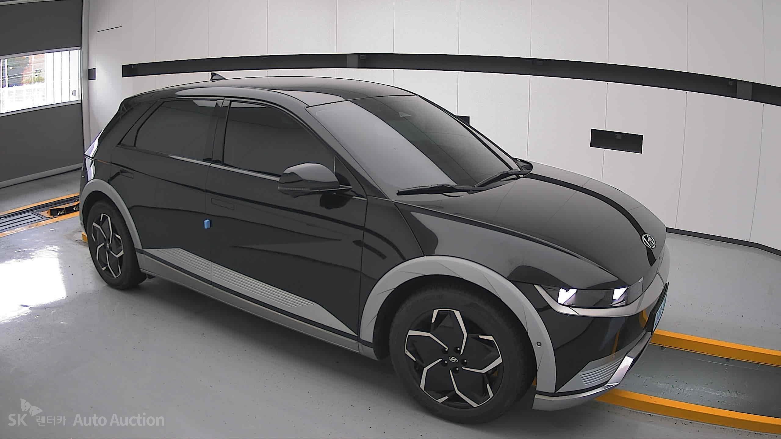 2022 - hyundai ioniq