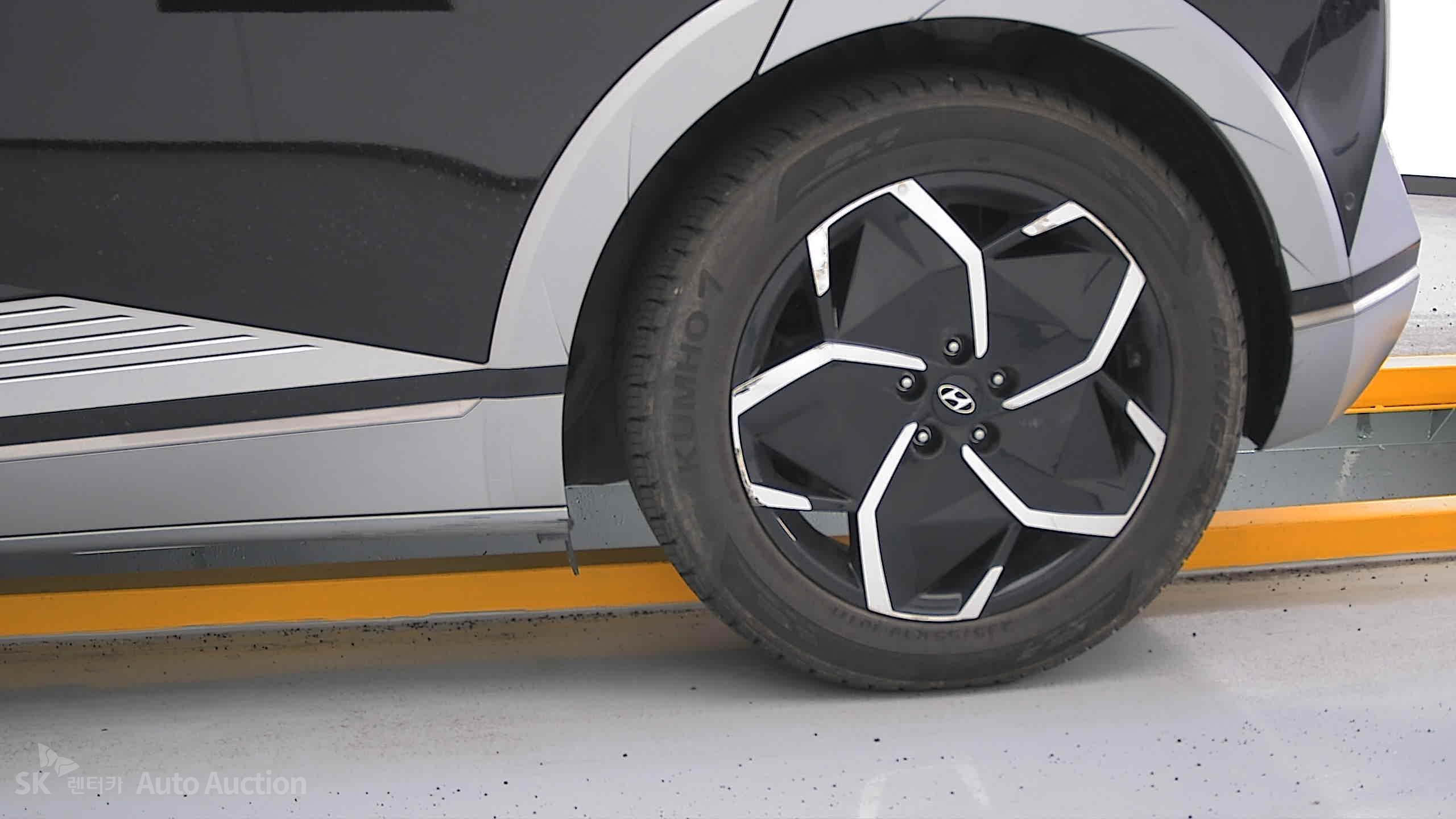2022 - hyundai ioniq