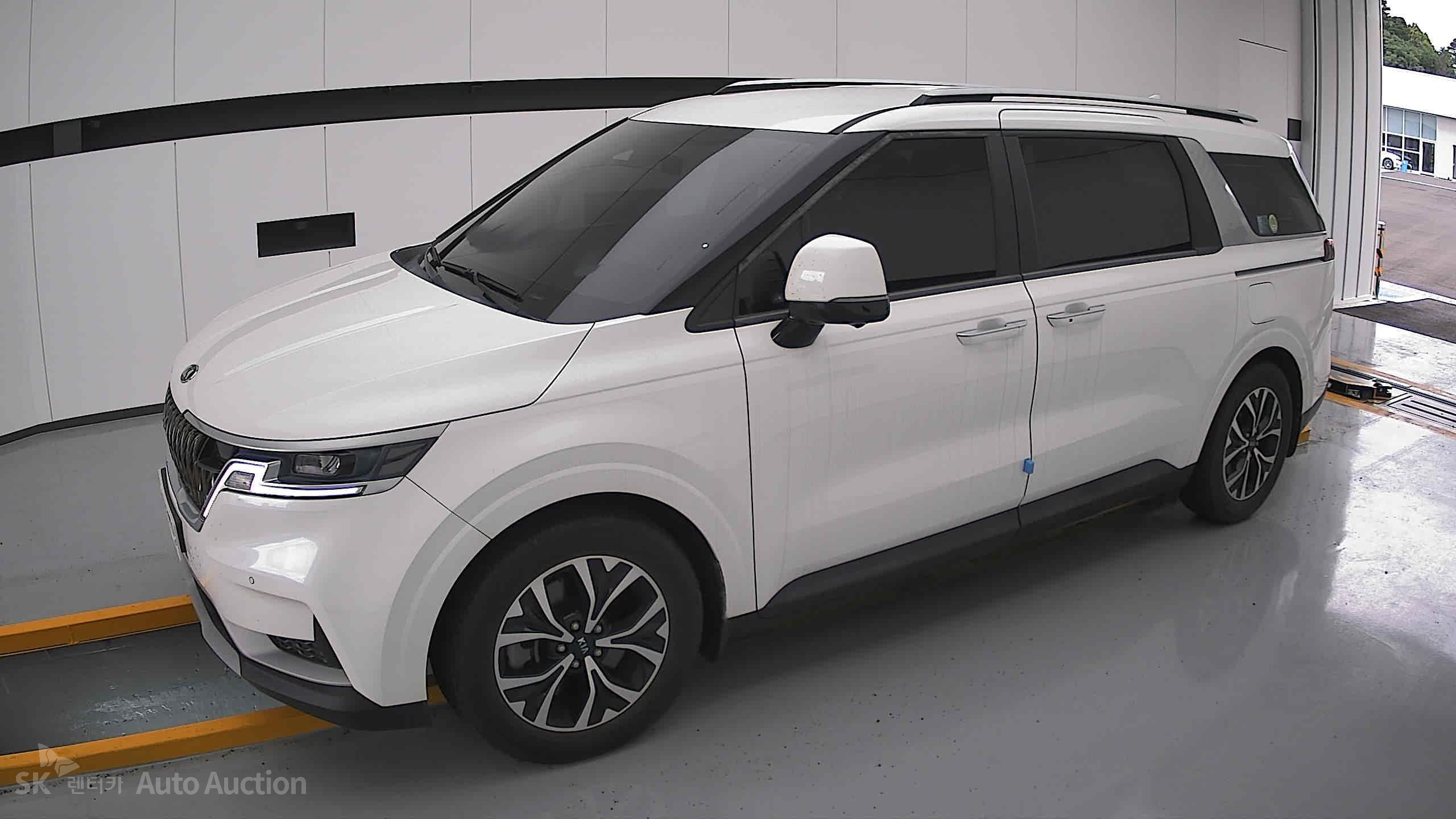 2021 - kia carnival