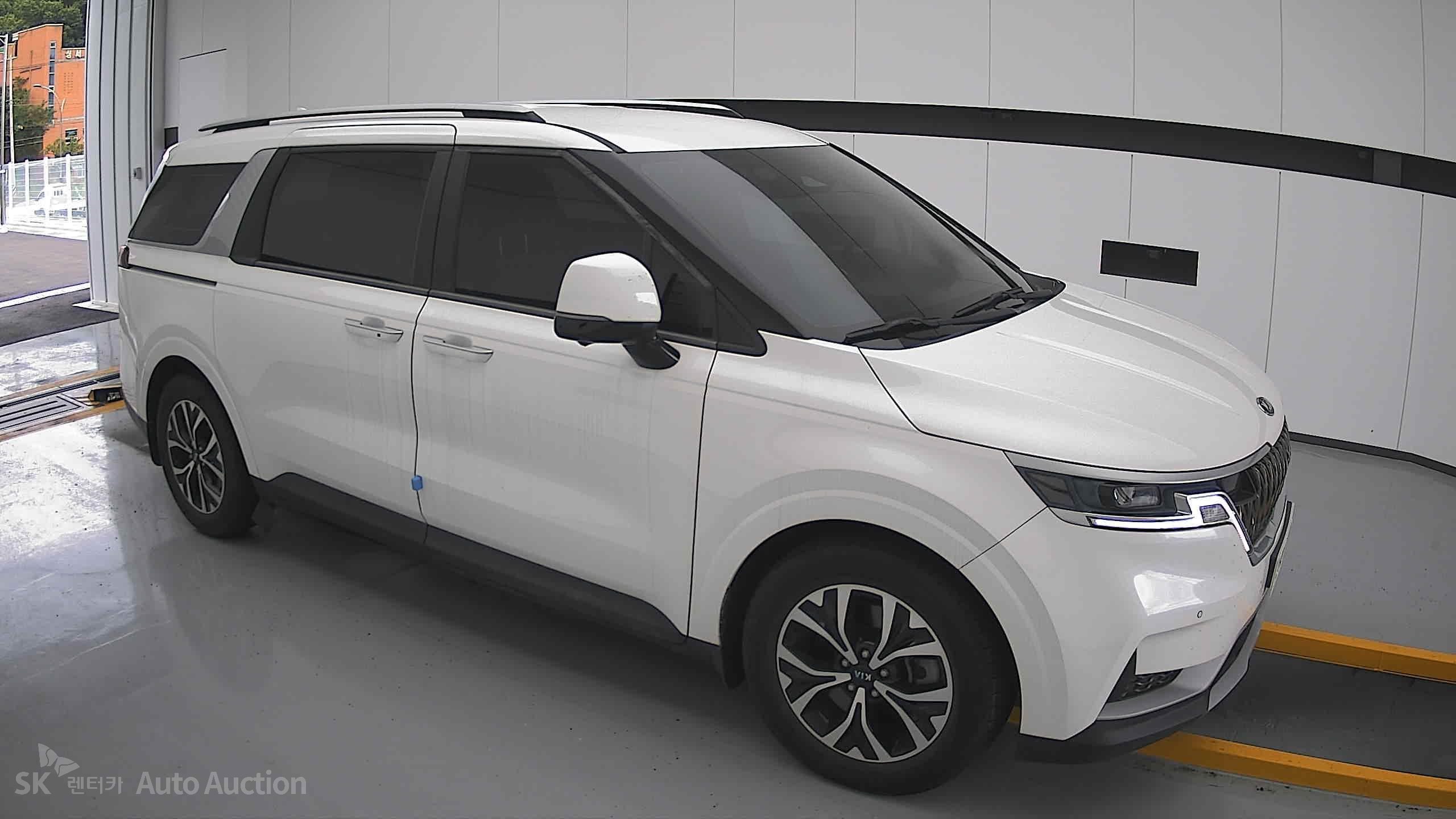2021 - kia carnival