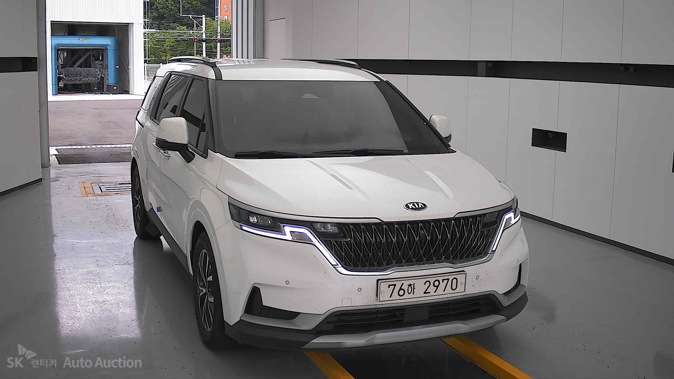 2021 - kia carnival