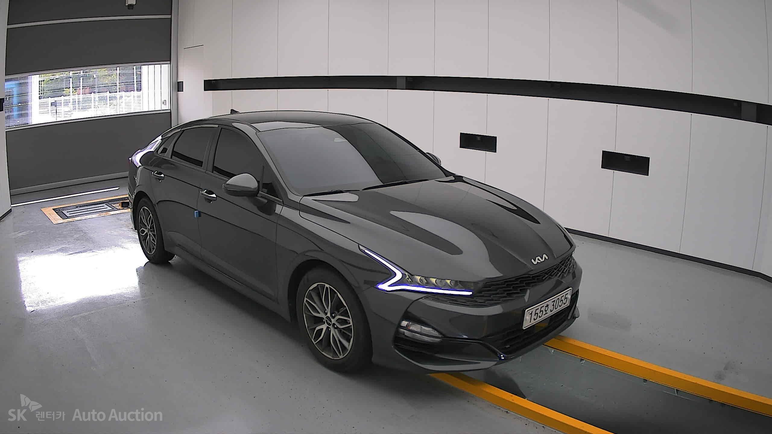 2022 - kia k5