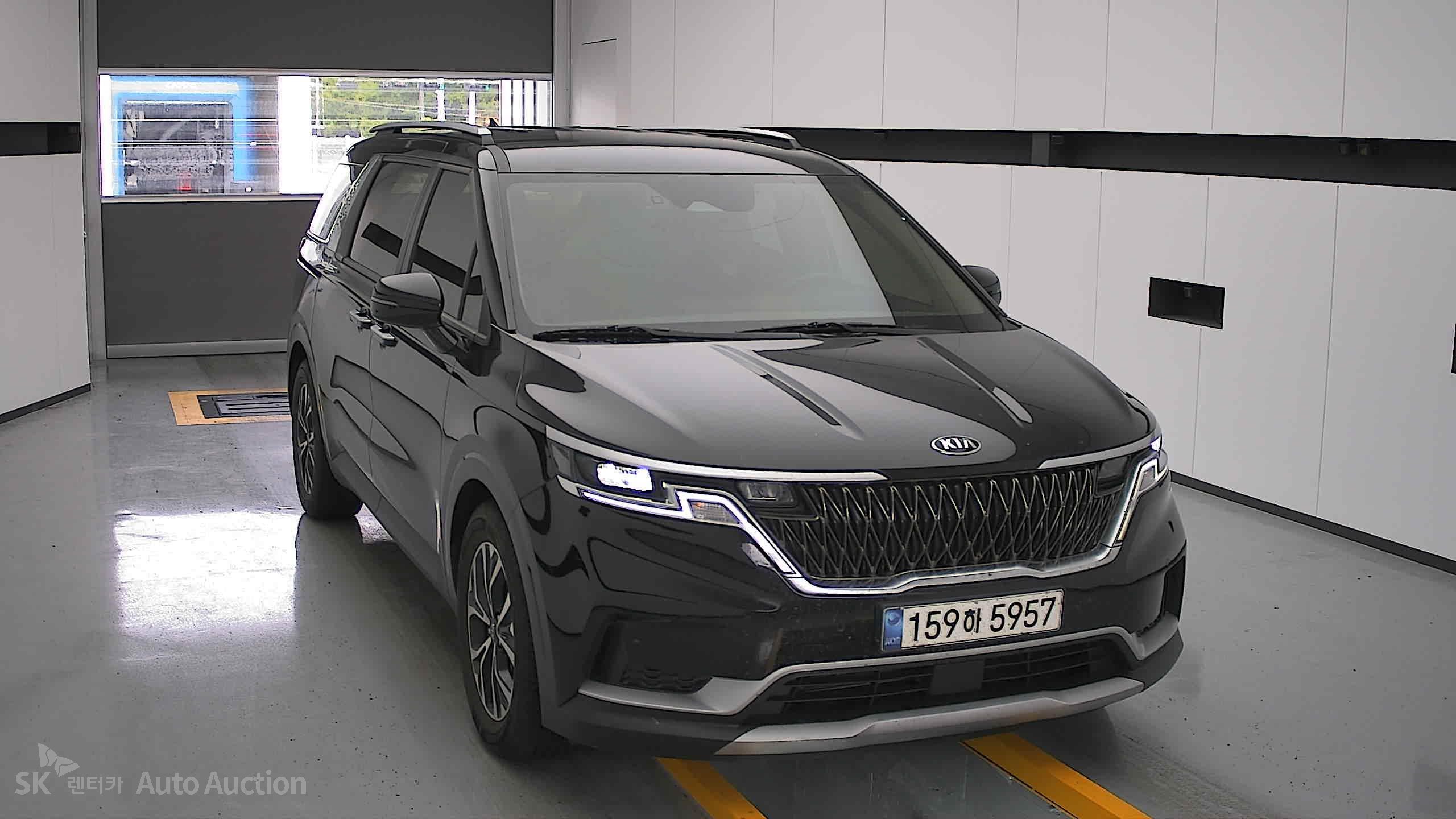2021 - kia carnival