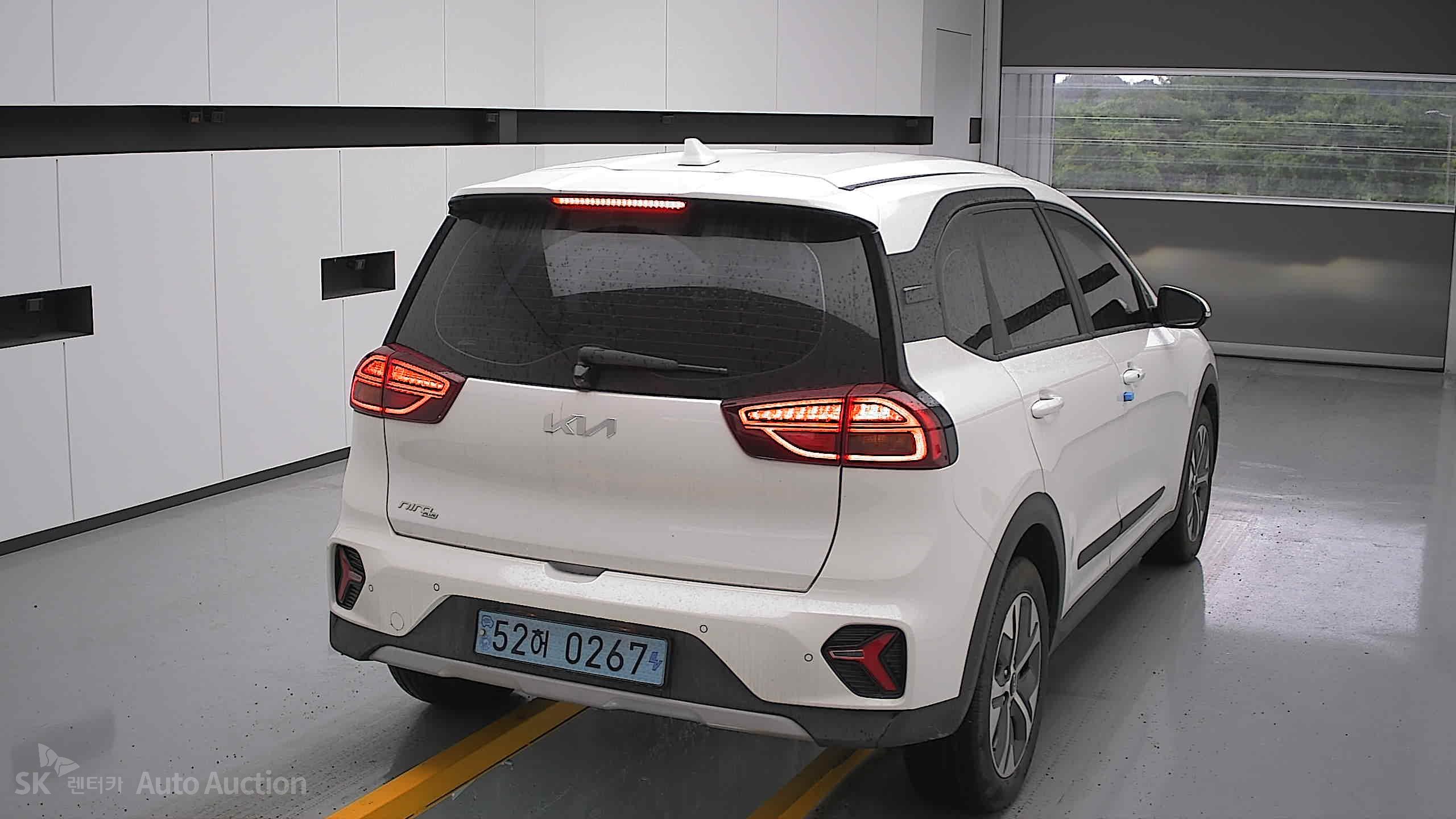 2023 - kia niro