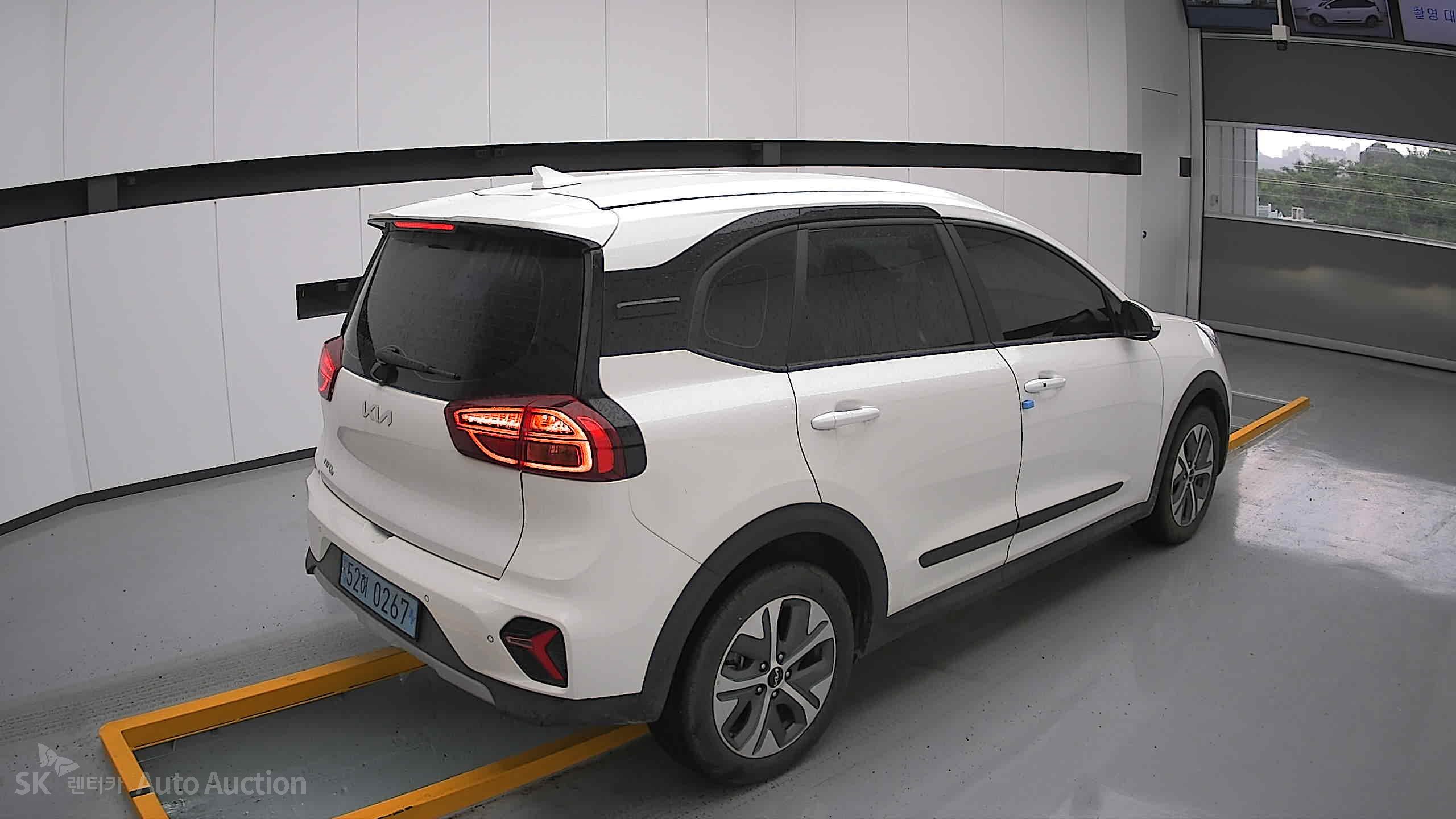 2023 - kia niro
