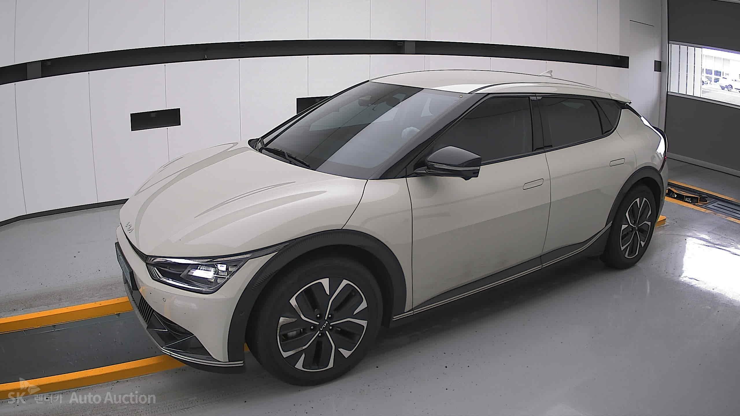 2022 - kia ev6