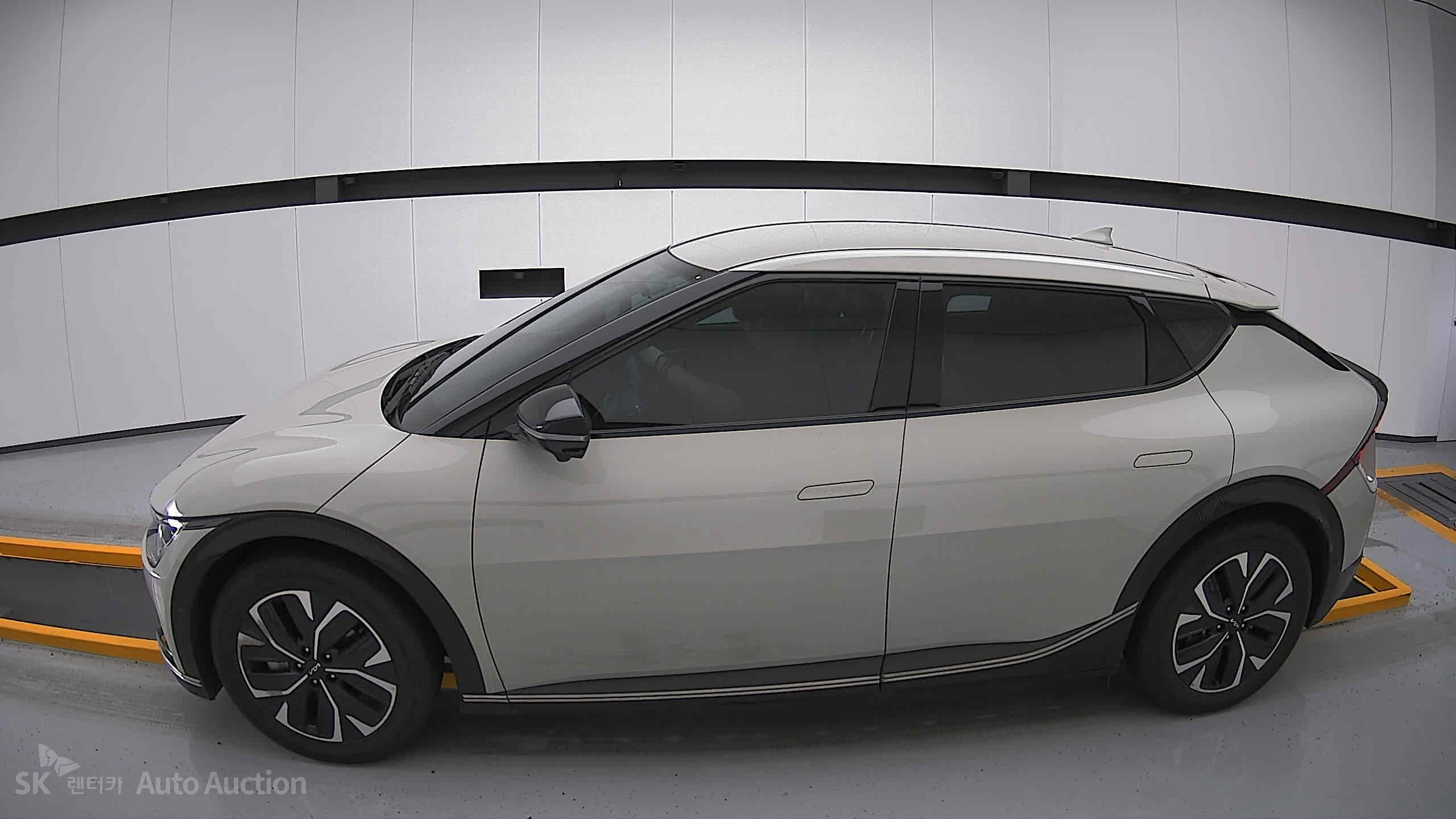 2022 - kia ev6