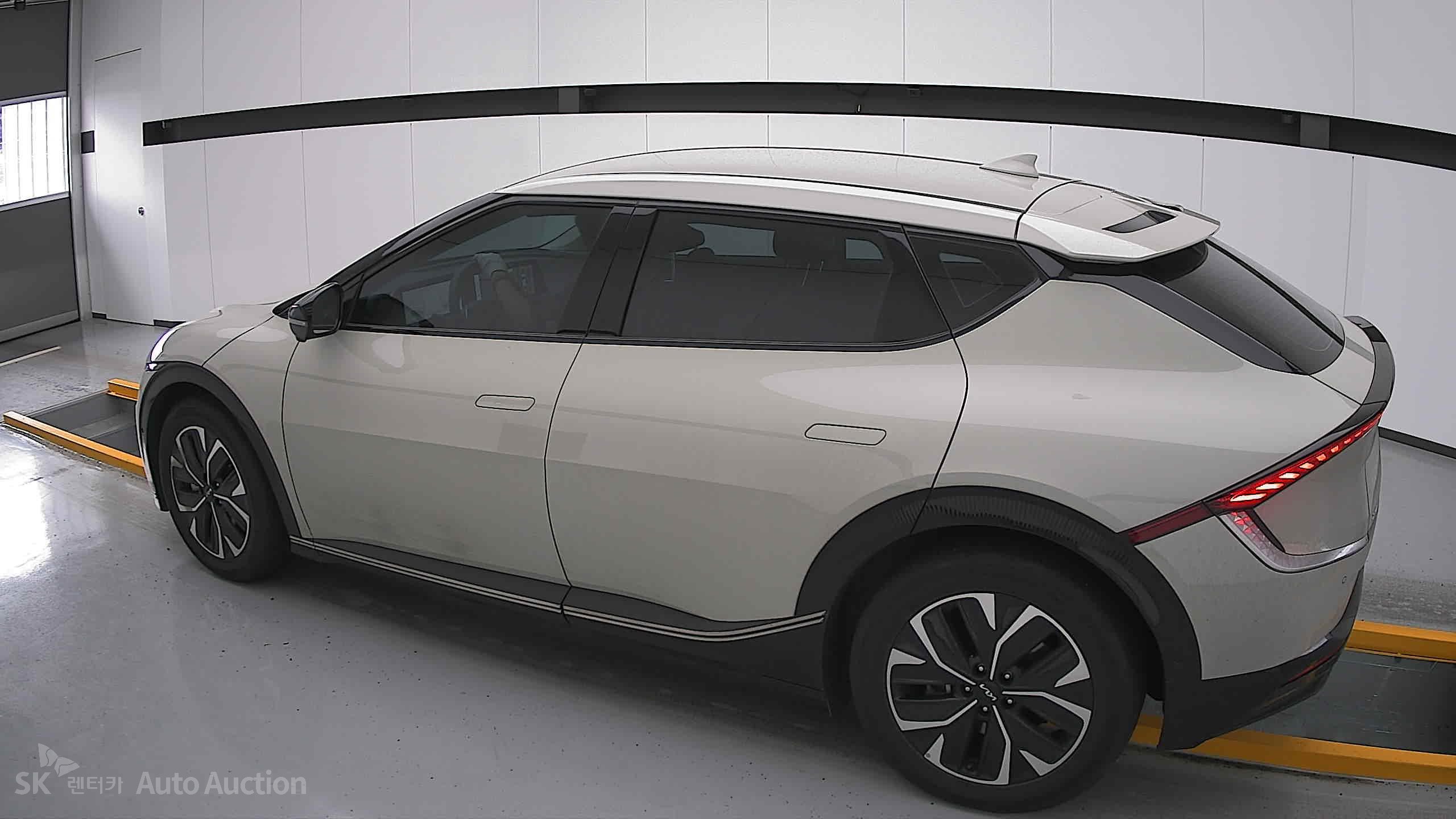 2022 - kia ev6