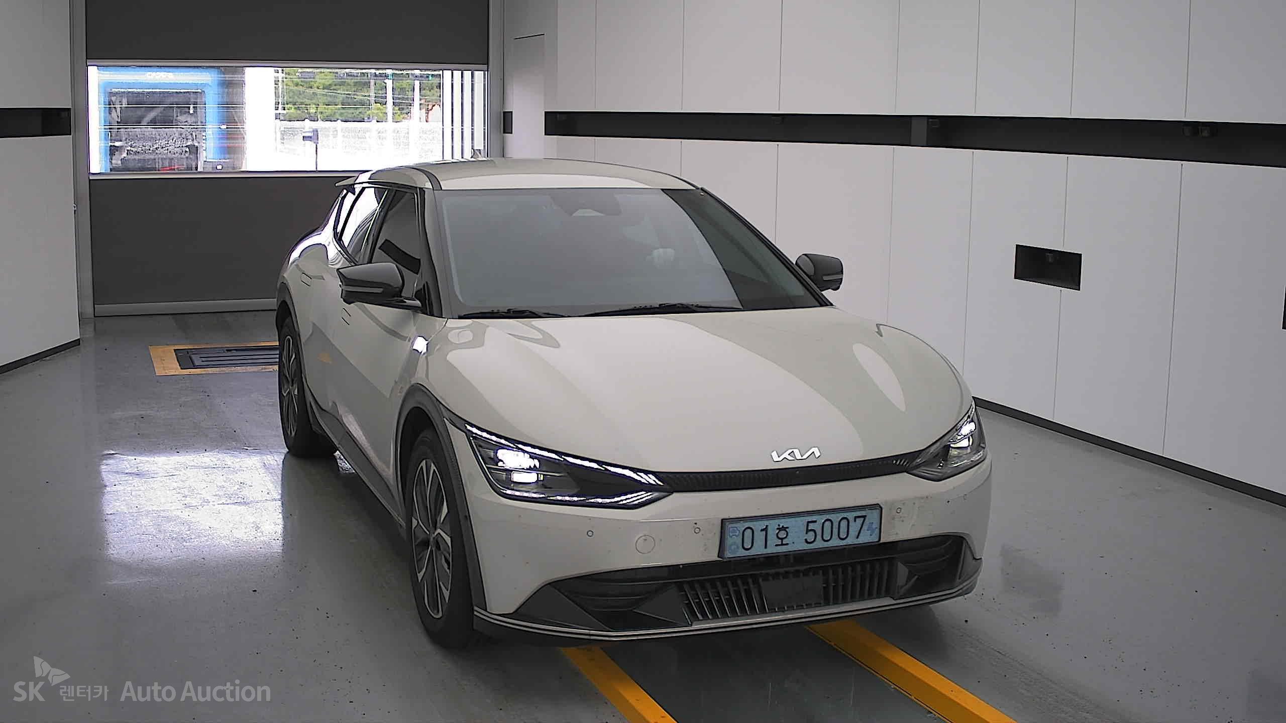 2022 - kia ev6