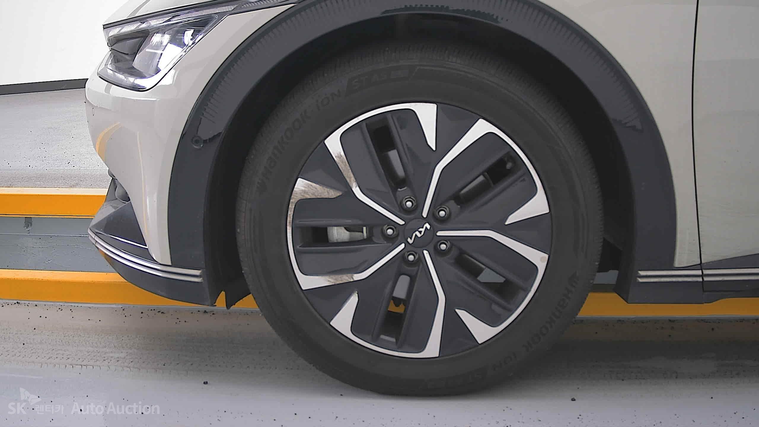 2022 - kia ev6