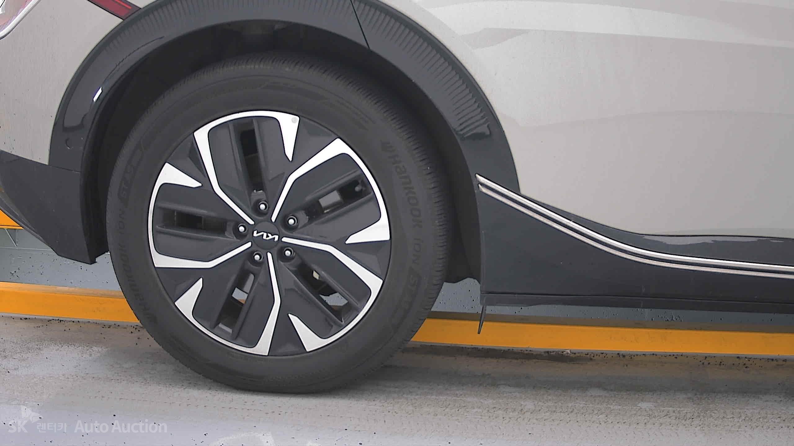 2022 - kia ev6