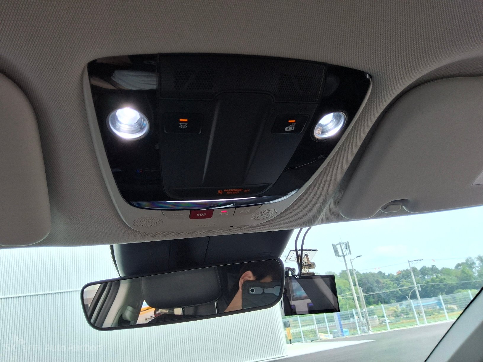 2022 - kia ev6
