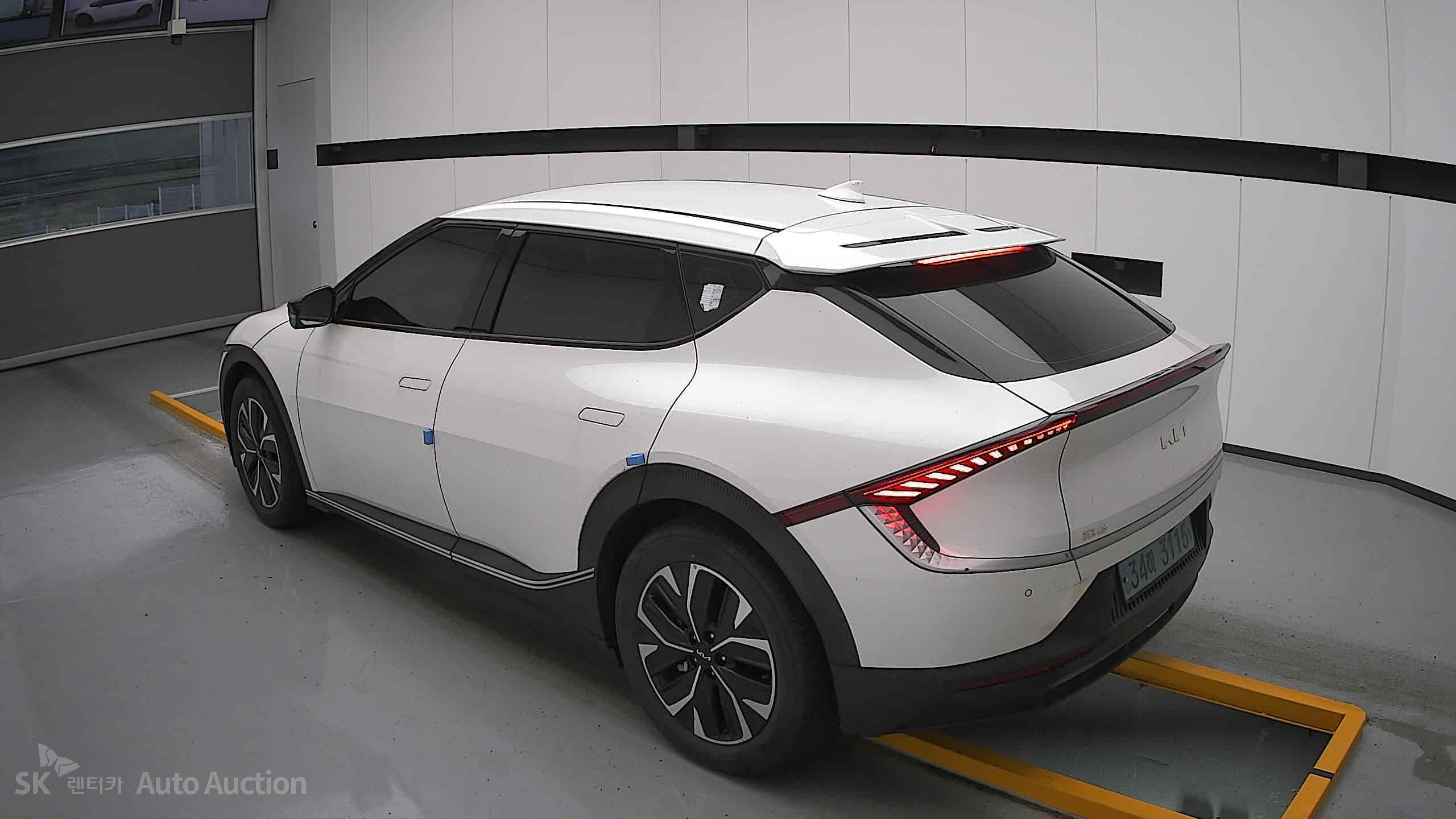 2022 - kia ev6