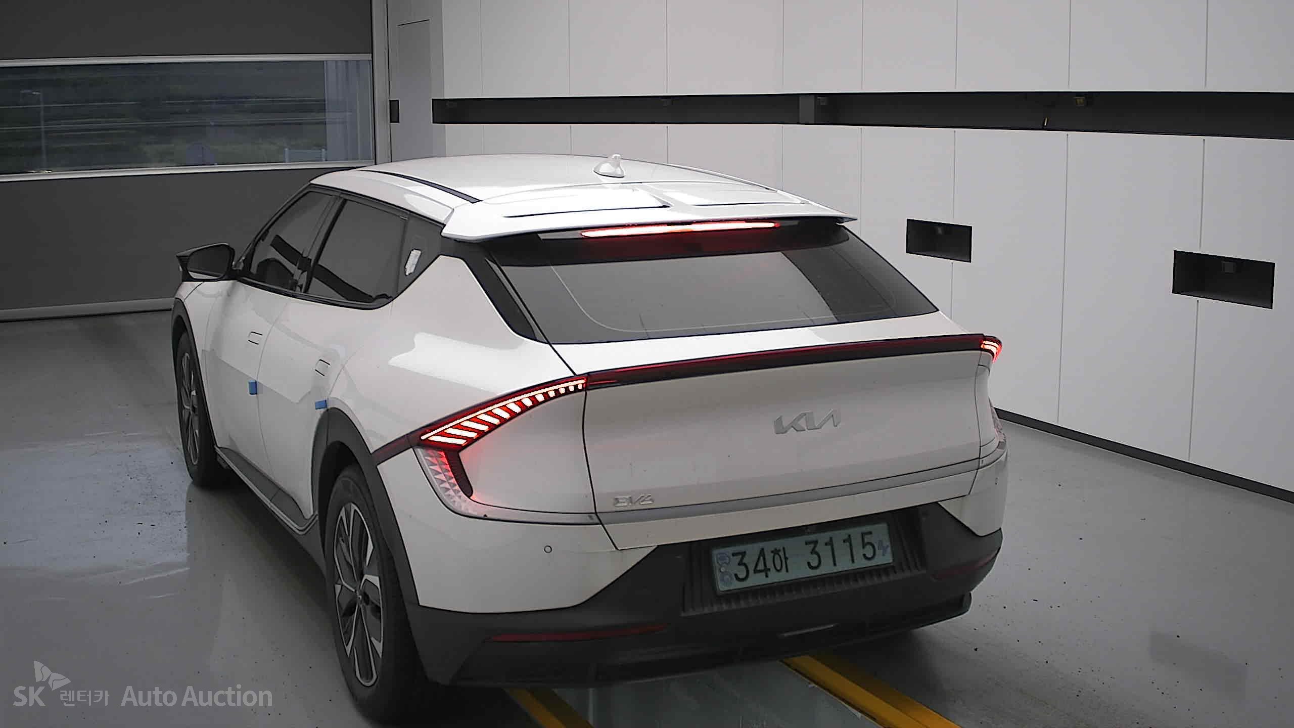2022 - kia ev6