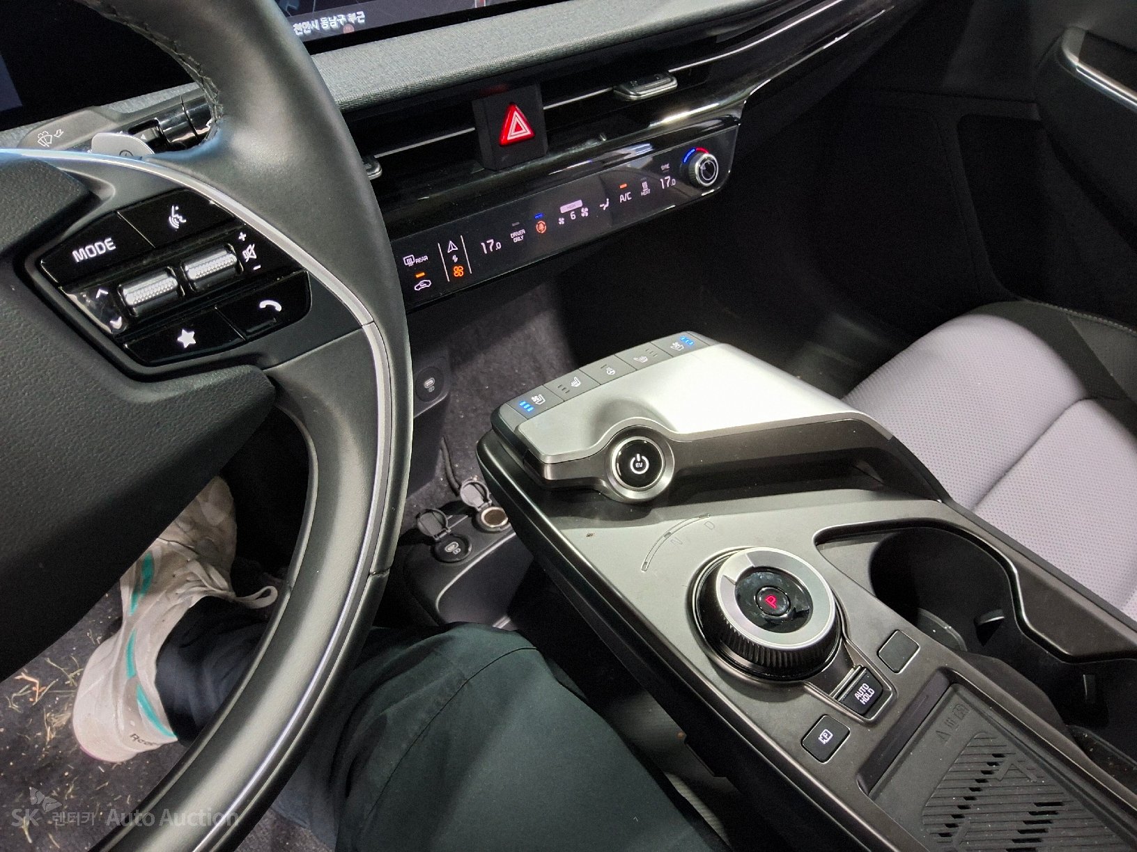 2022 - kia ev6