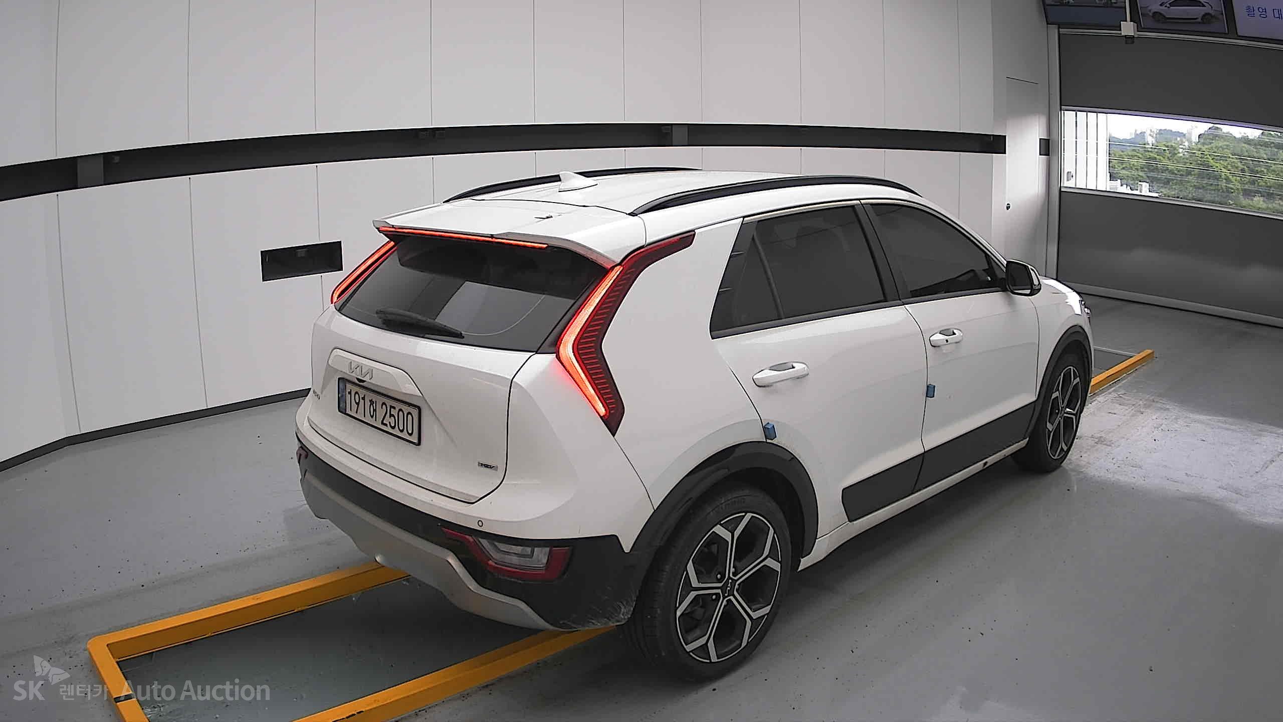 2022 - kia all-new niro