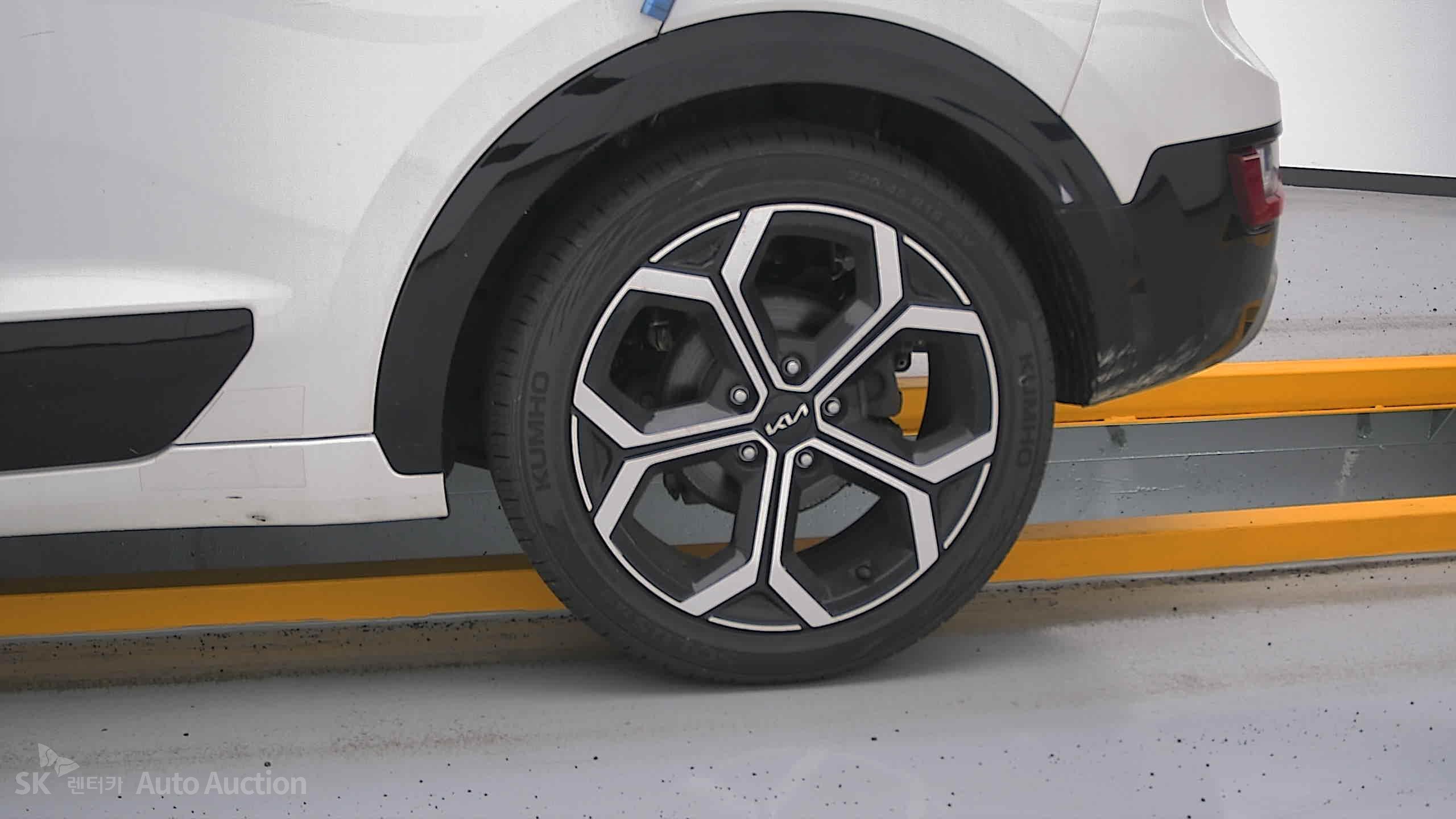 2022 - kia all-new niro