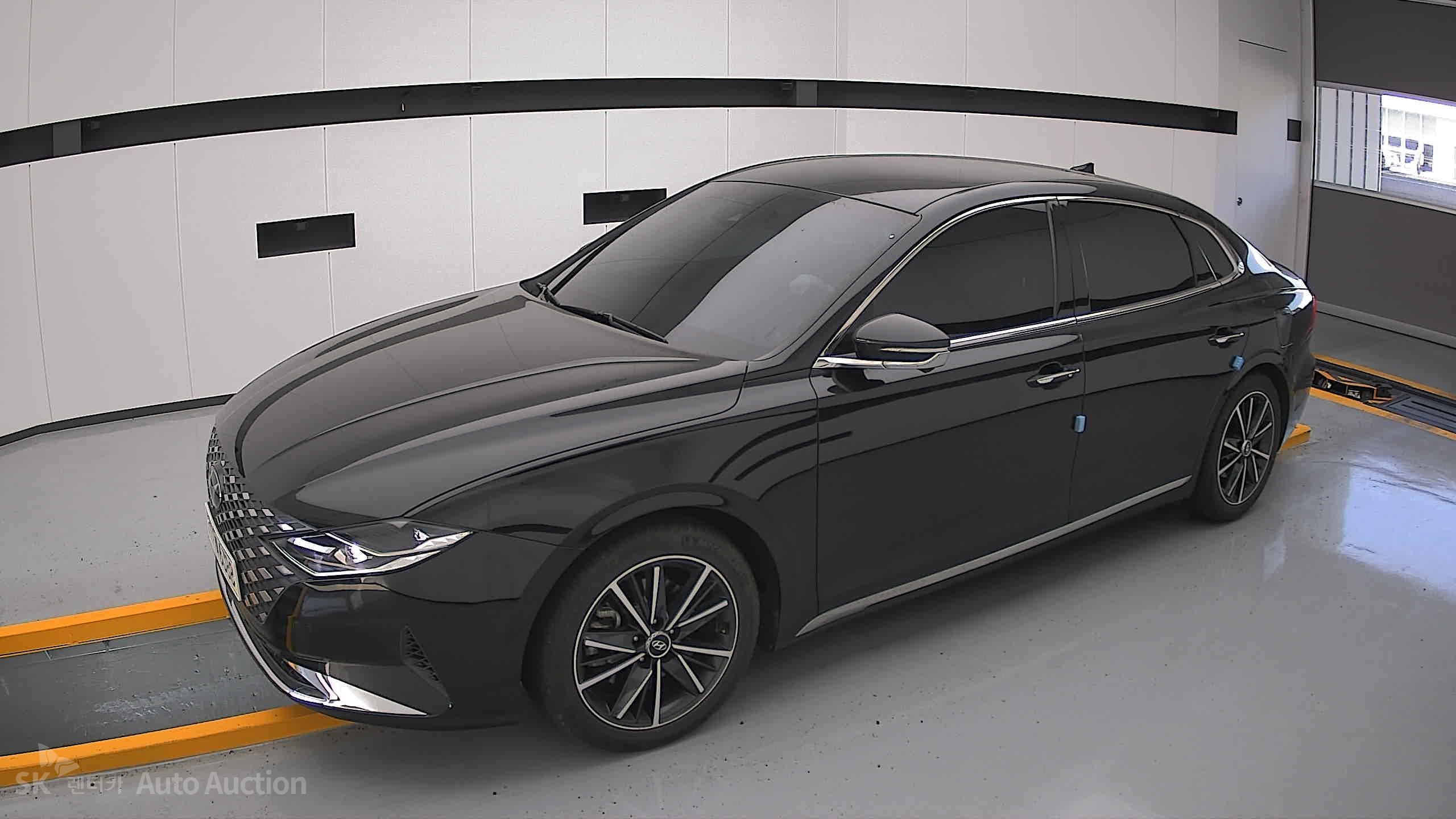 2022 - hyundai grandeur