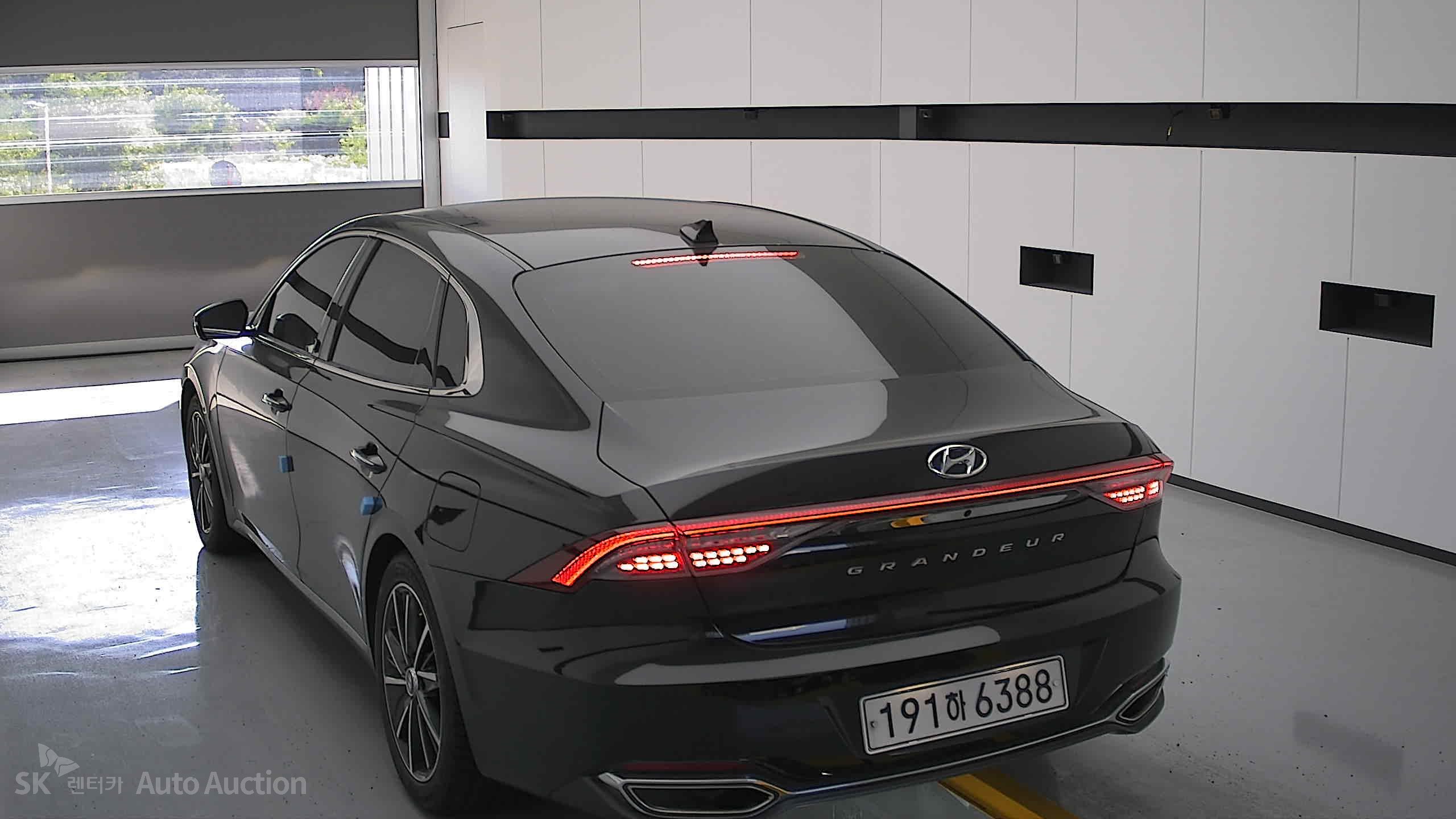 2022 - hyundai grandeur