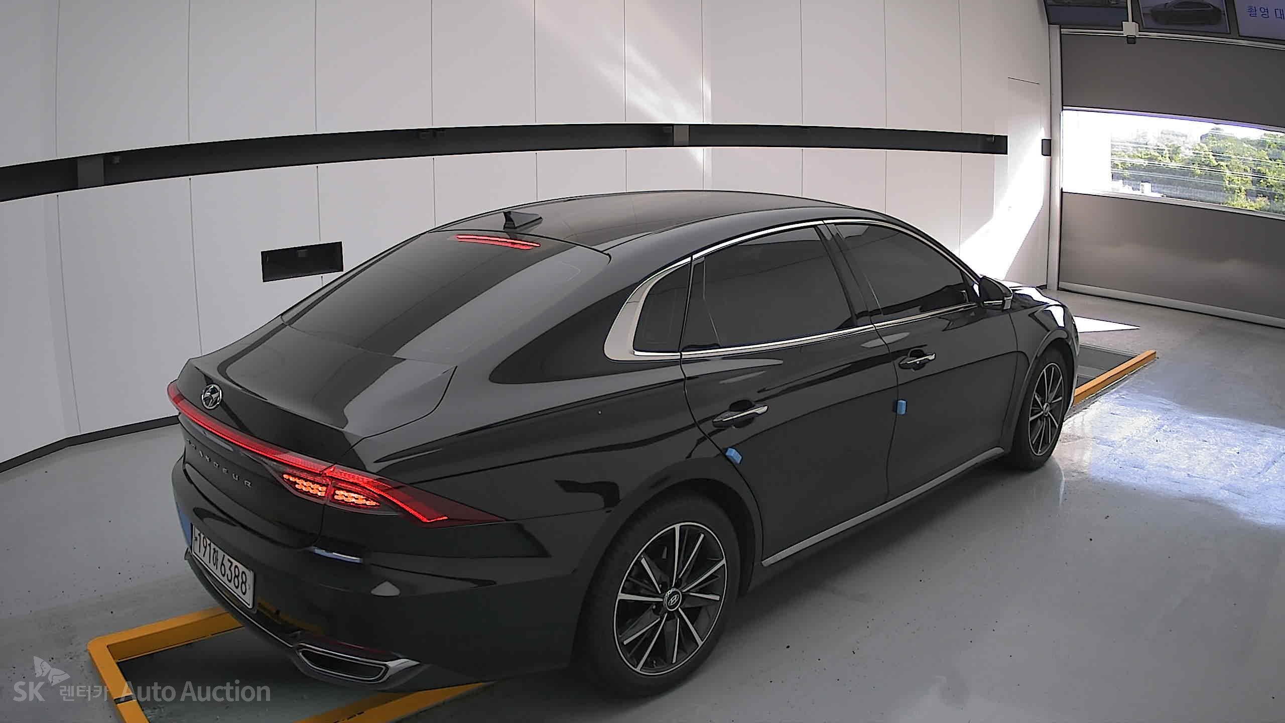 2022 - hyundai grandeur