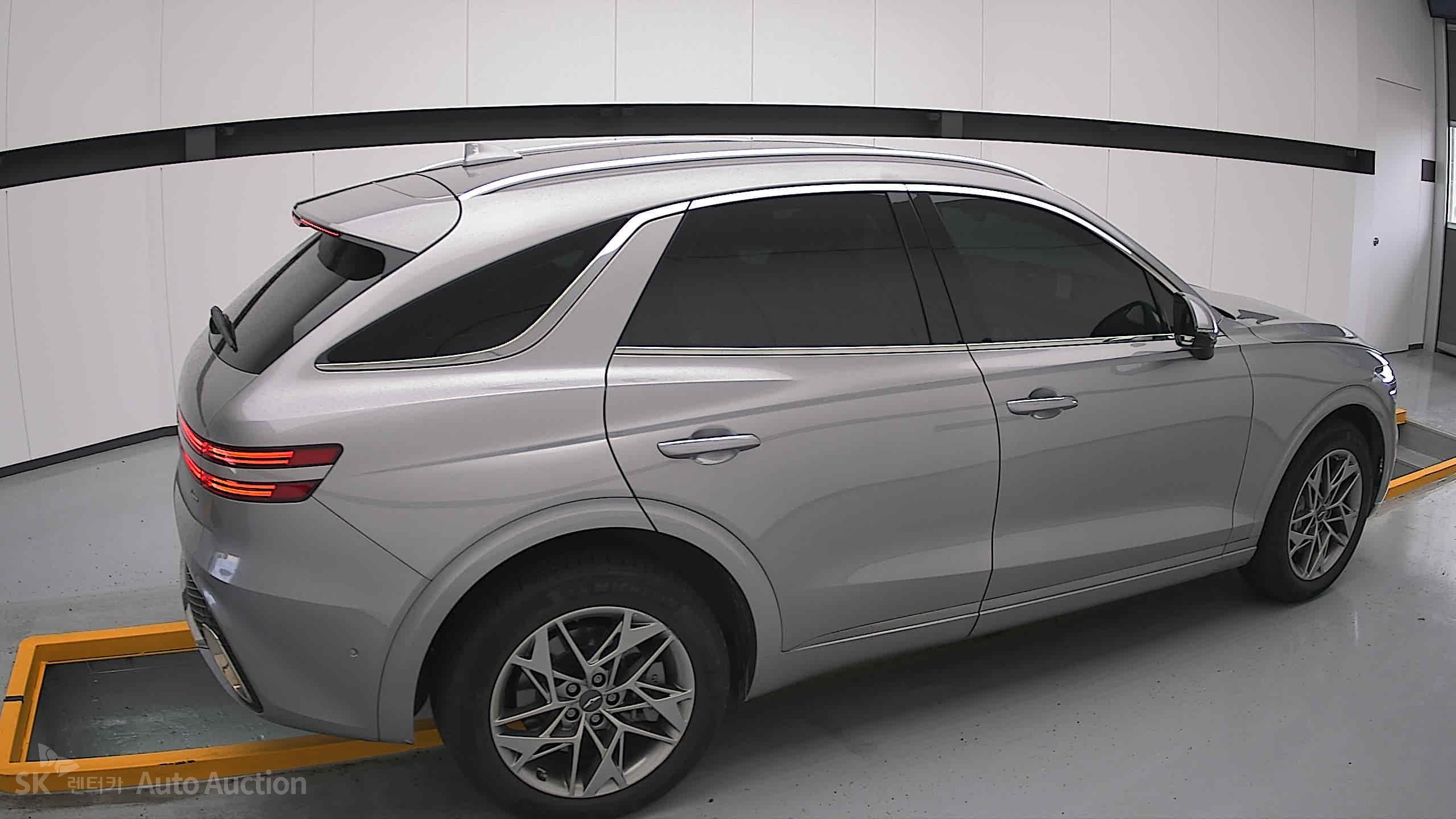 2023 - genesis gv70
