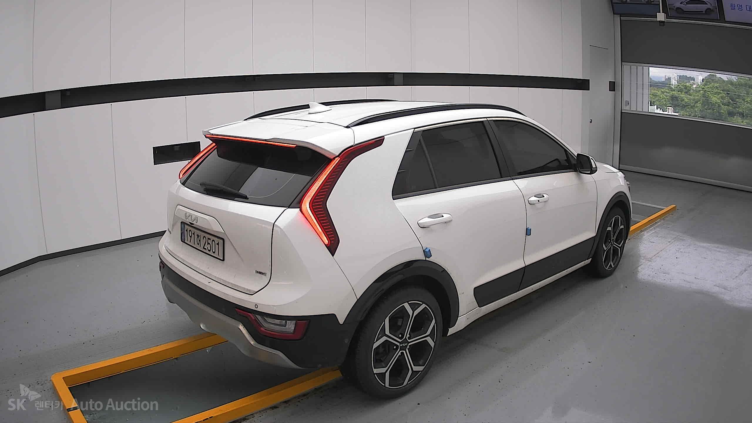 2022 - kia all-new niro