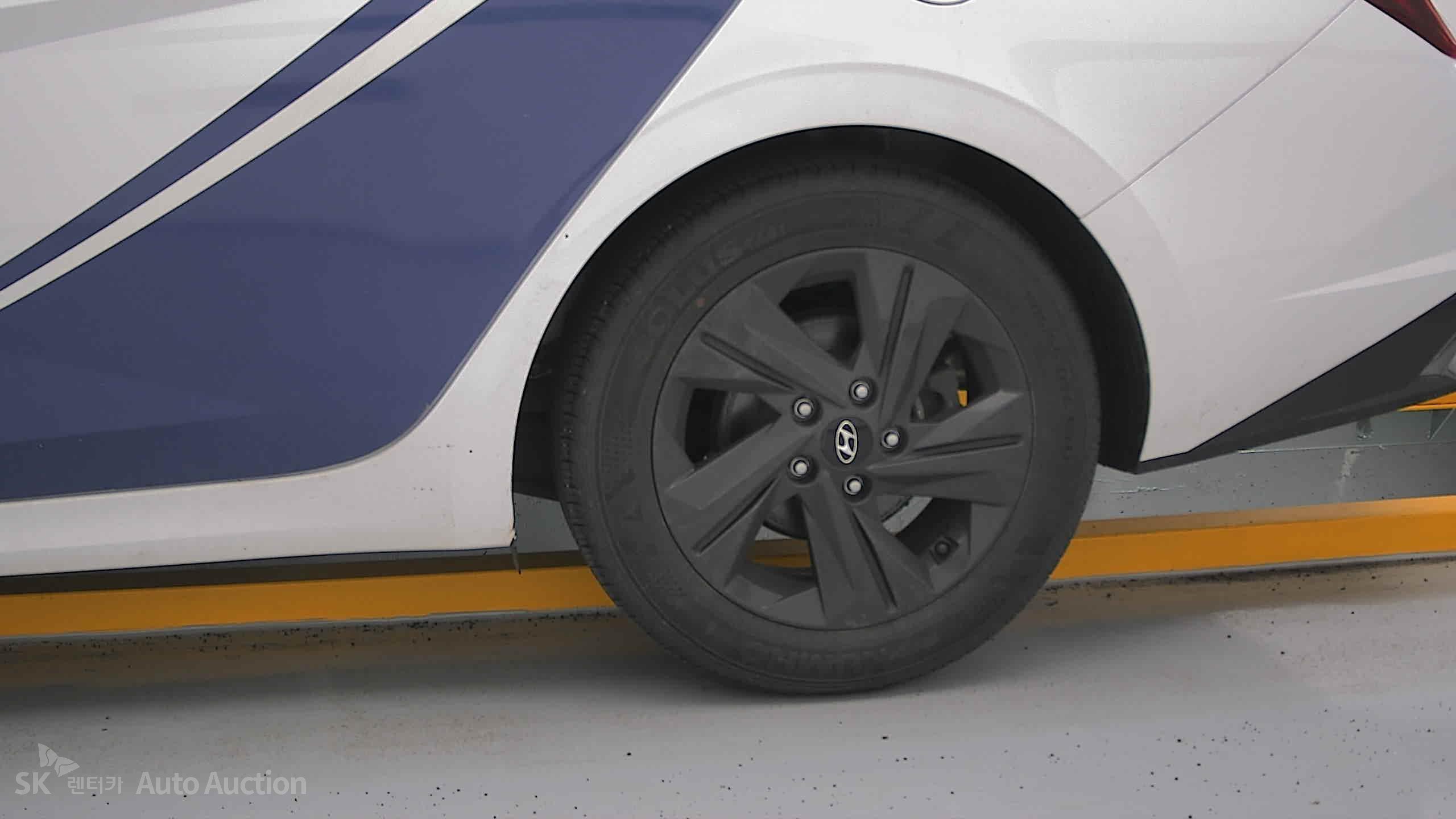 2023 - hyundai avante