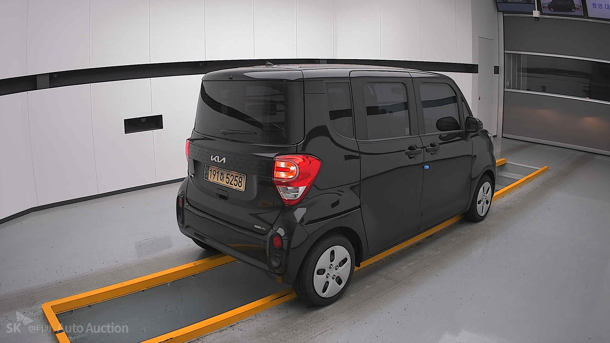 2022 - kia ray
