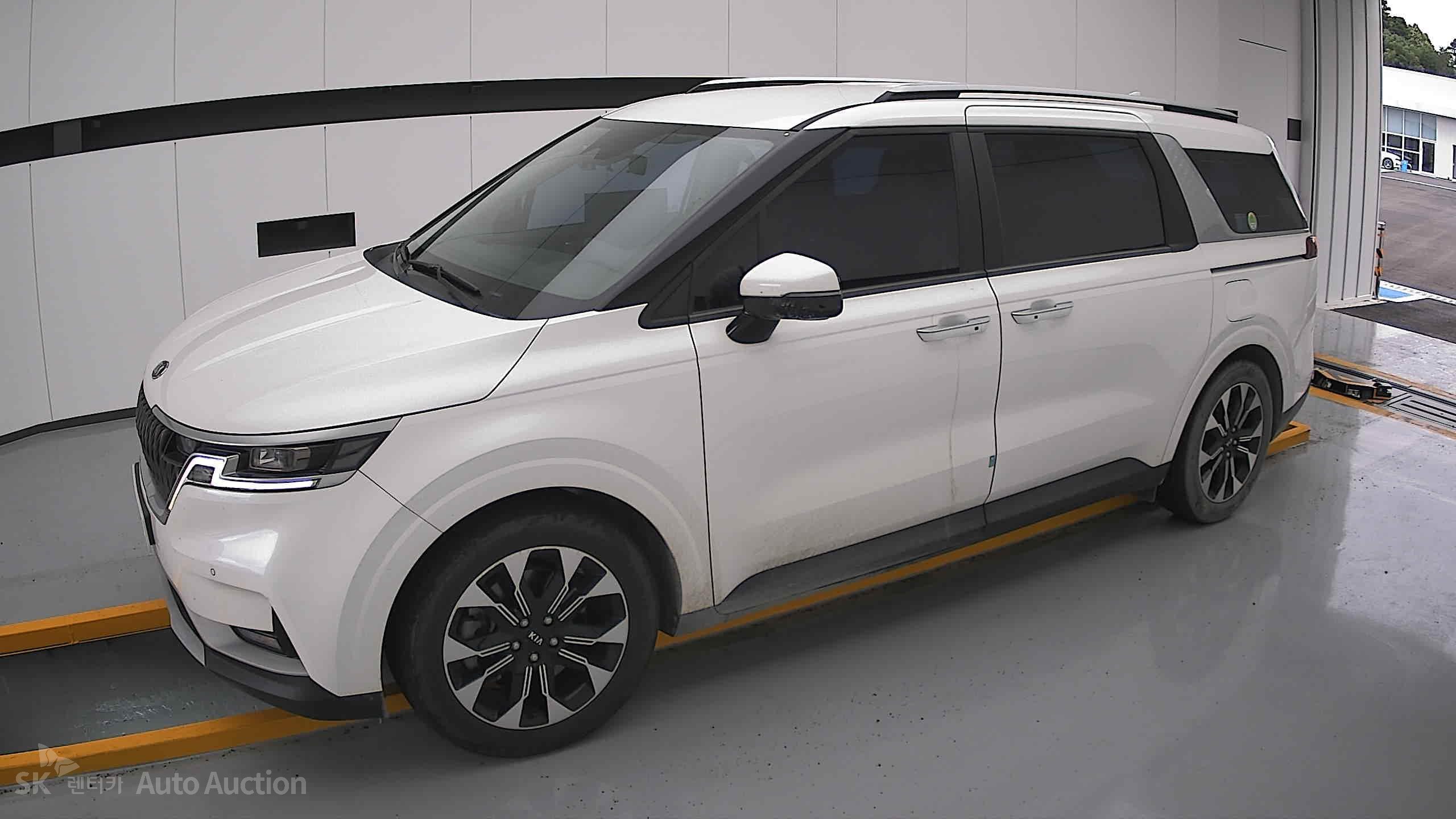 2021 - kia carnival