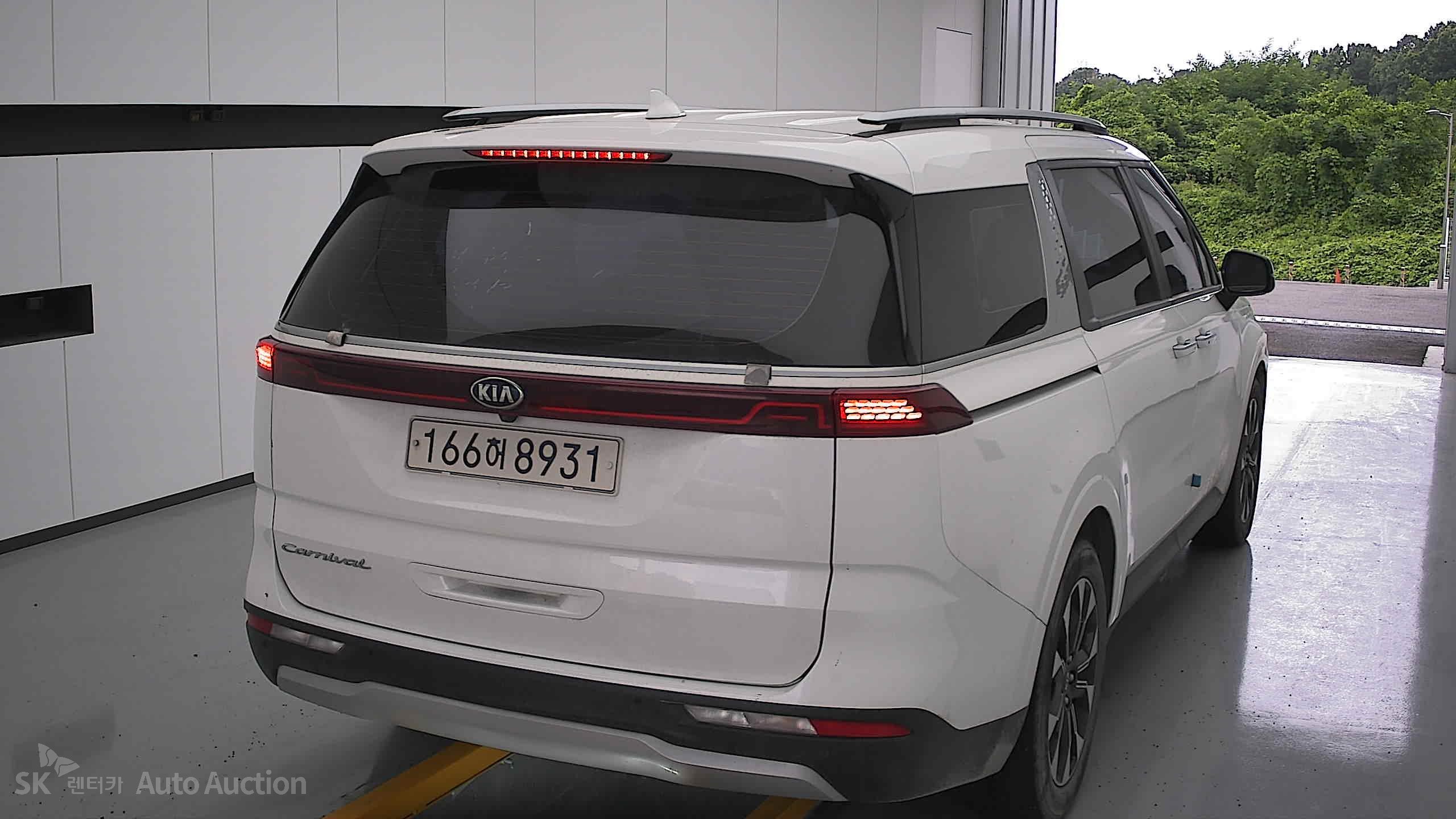 2021 - kia carnival