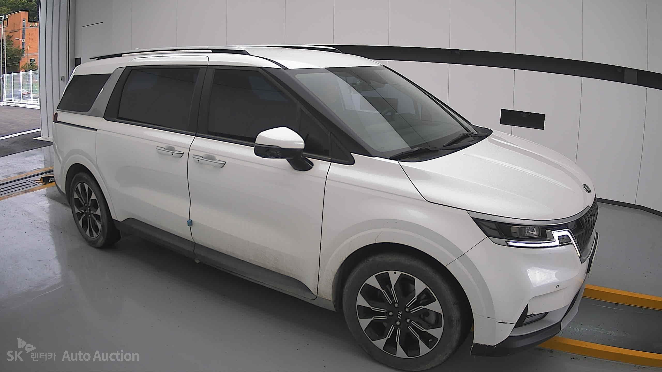 2021 - kia carnival