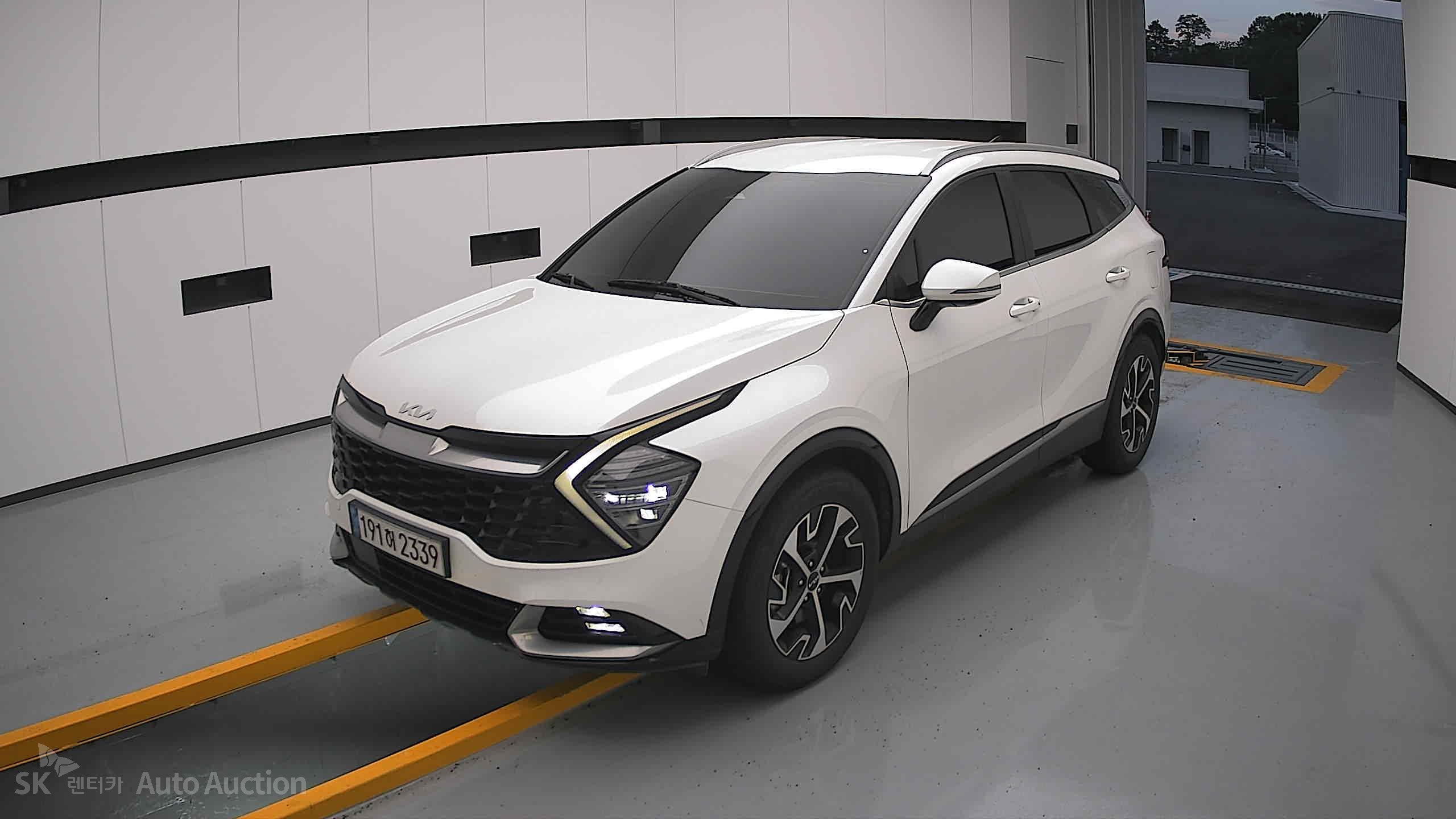 2023 - kia sportage