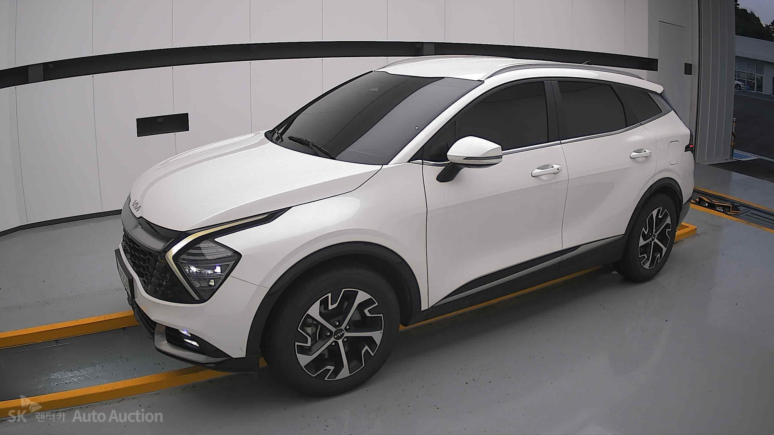 2023 - kia sportage