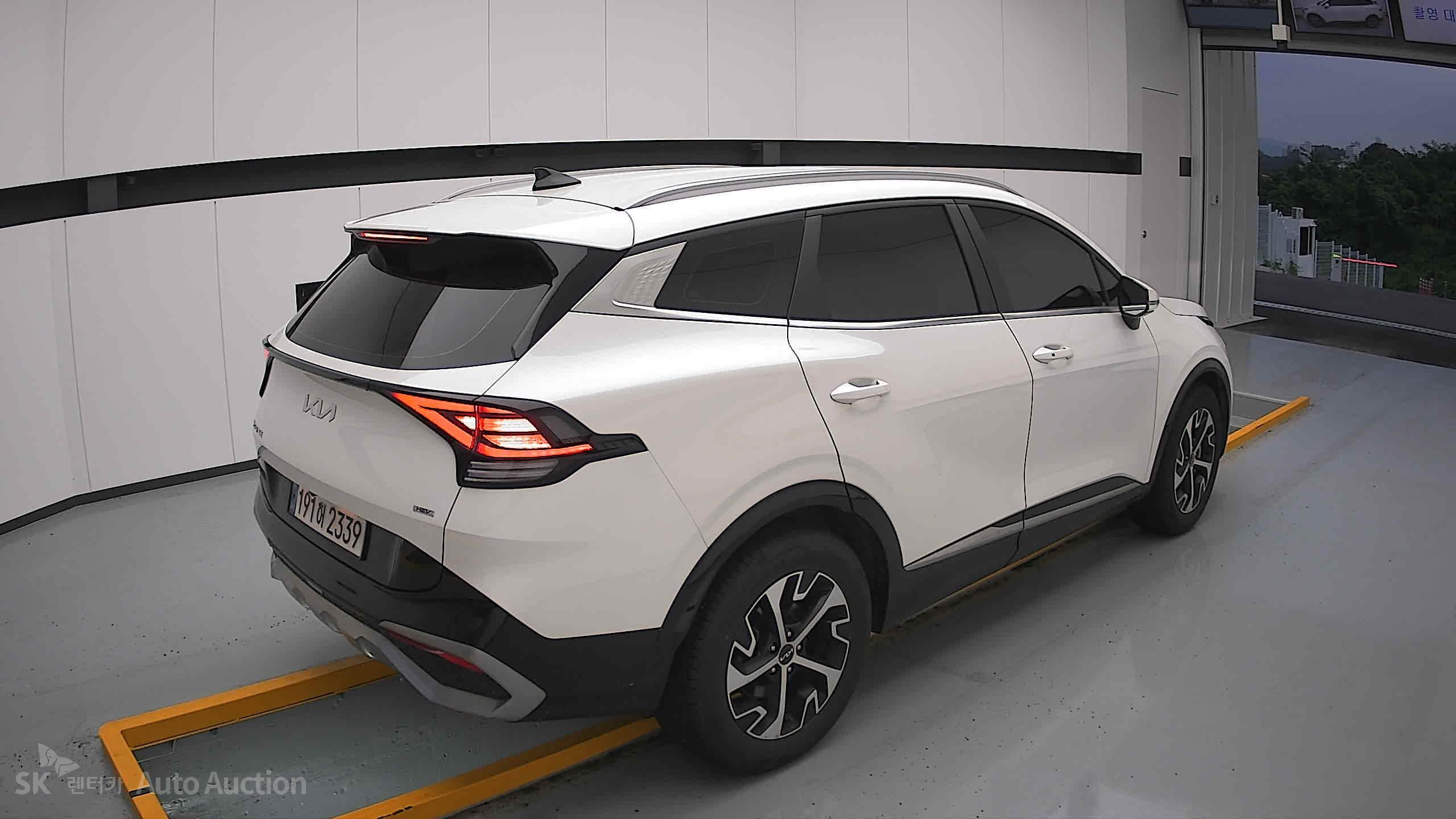 2023 - kia sportage