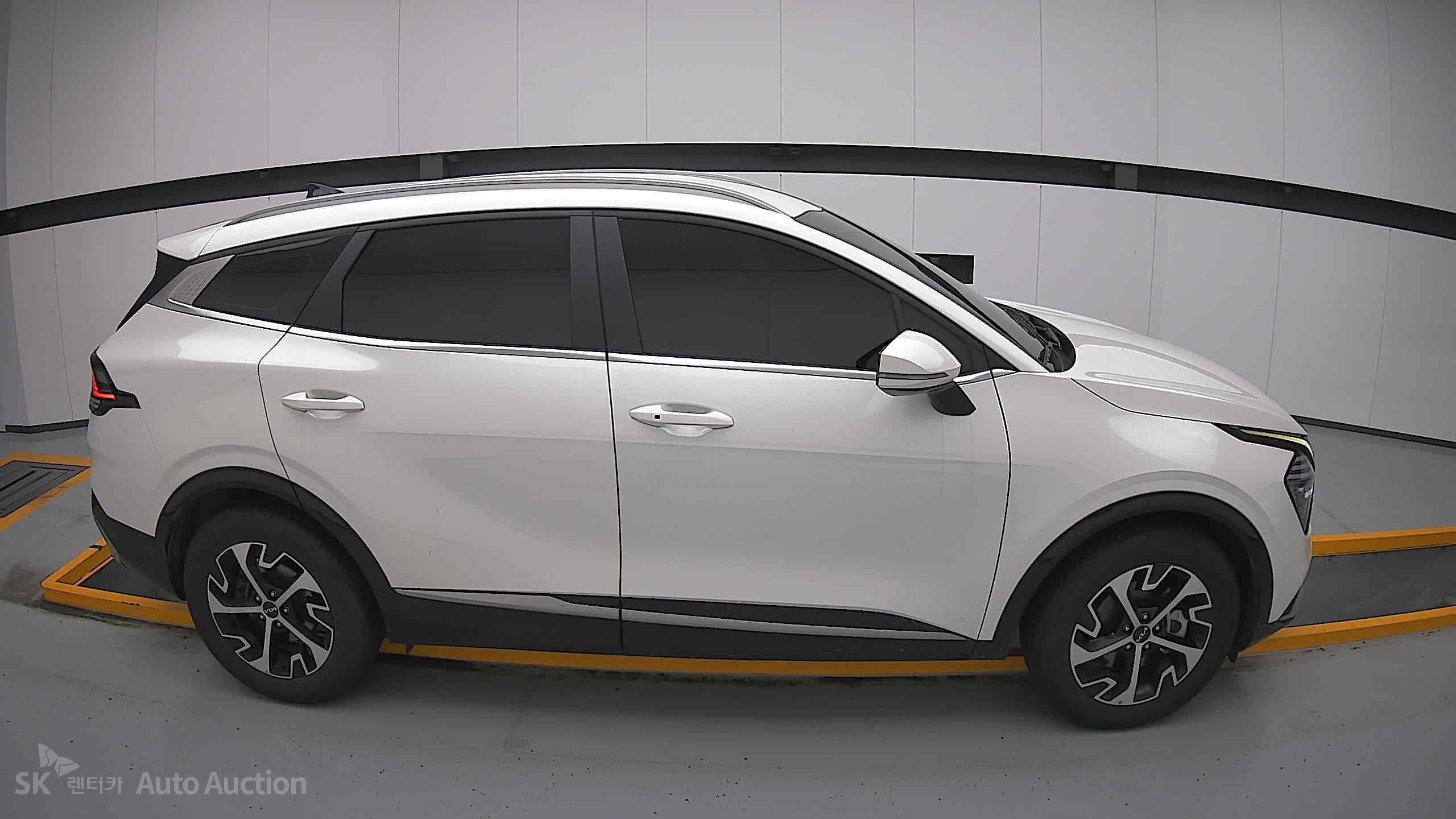 2023 - kia sportage