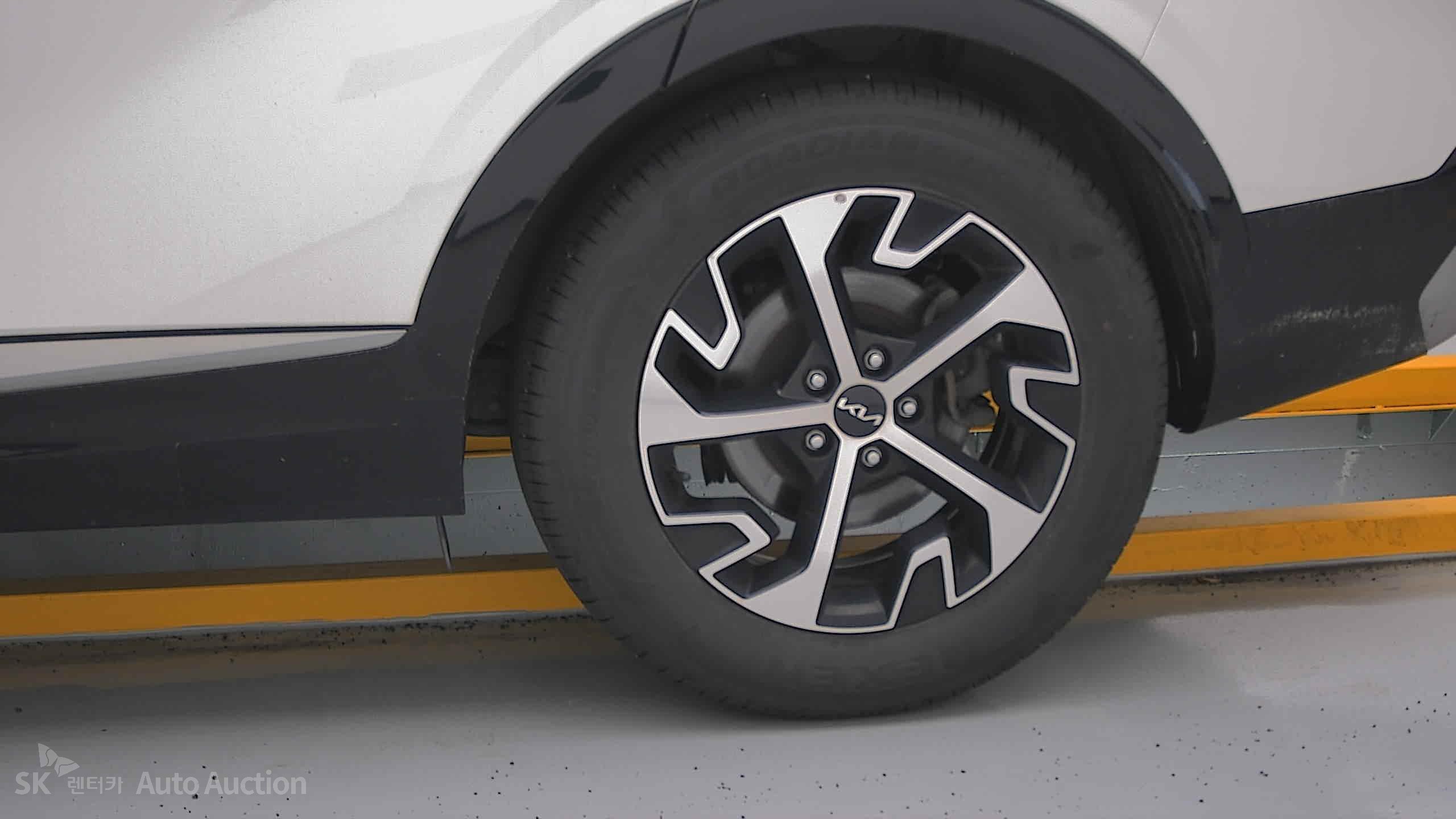 2023 - kia sportage
