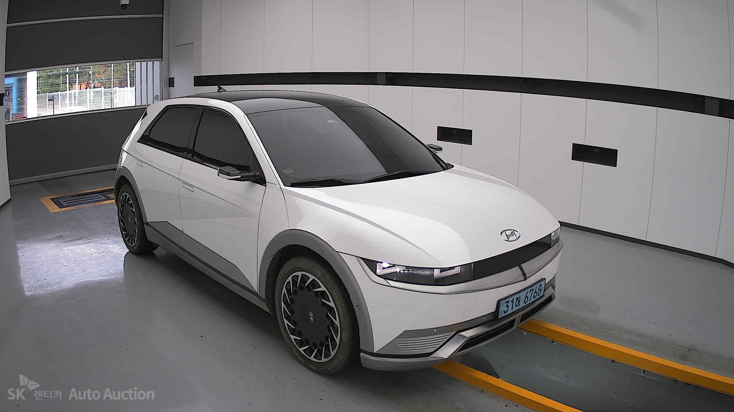 2022 - hyundai ioniq