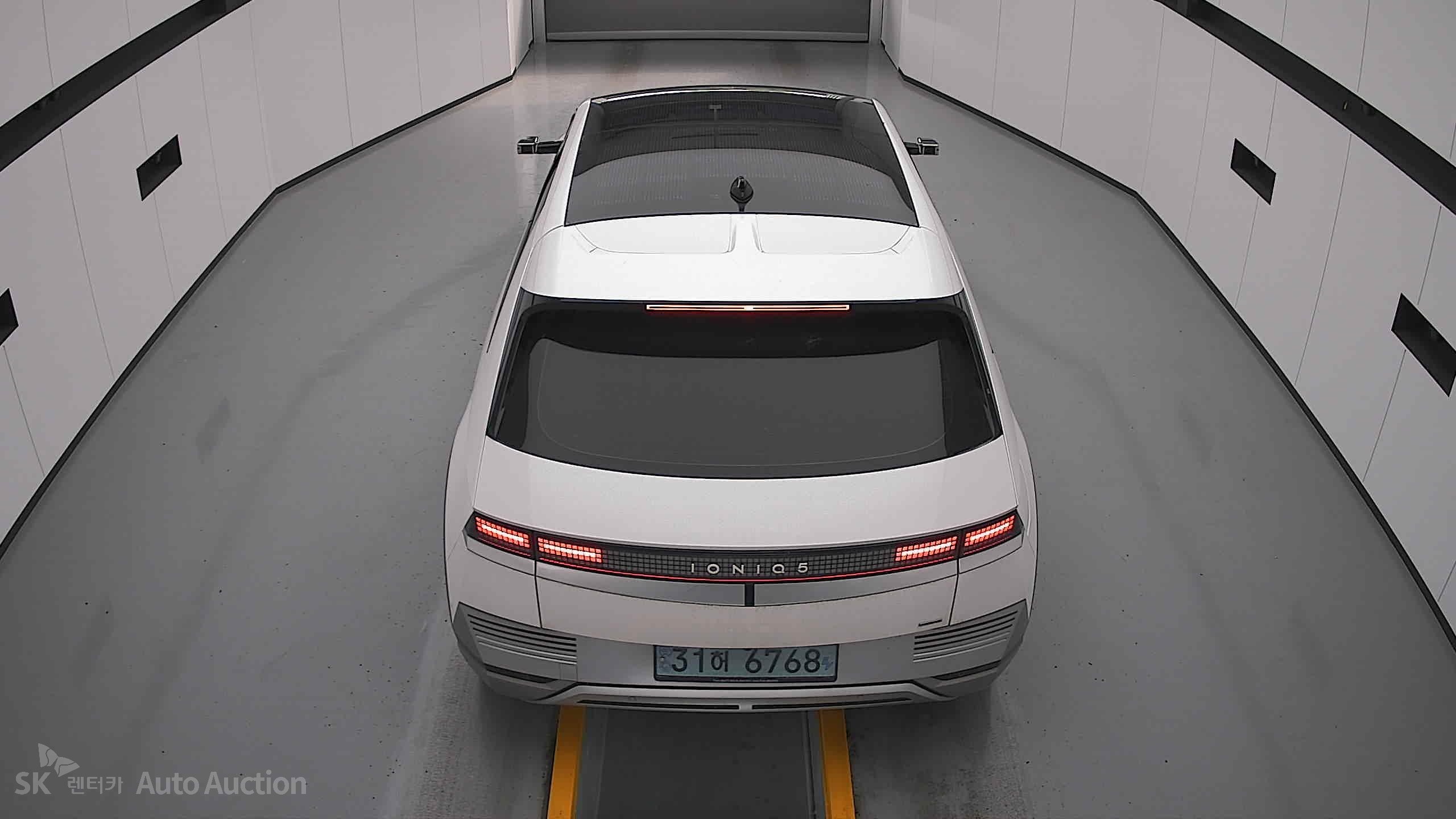 2022 - hyundai ioniq