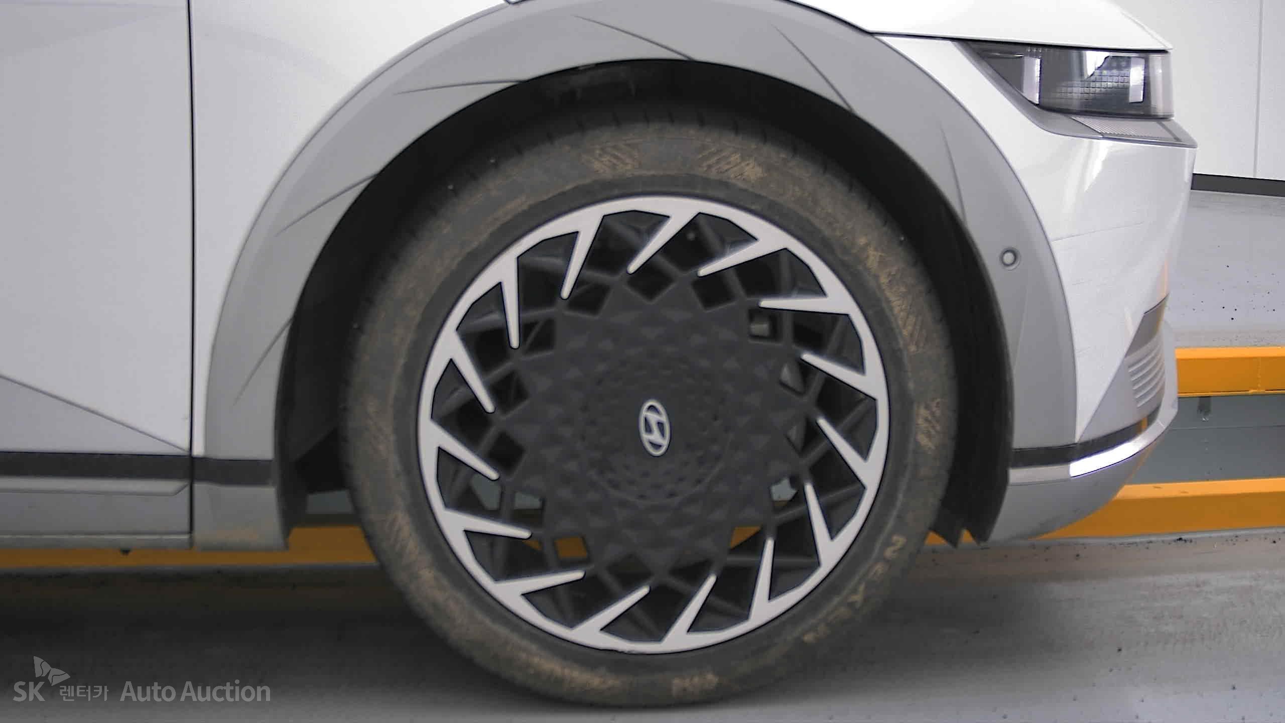 2022 - hyundai ioniq