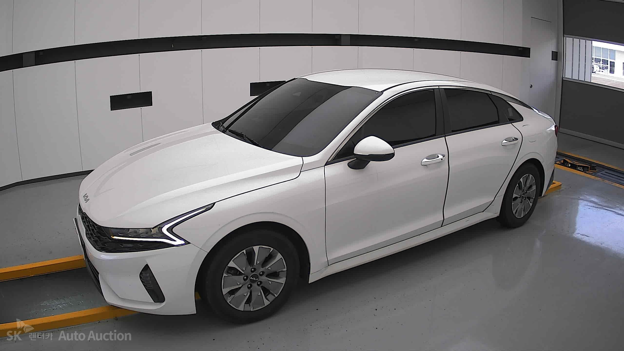 2022 - kia k5