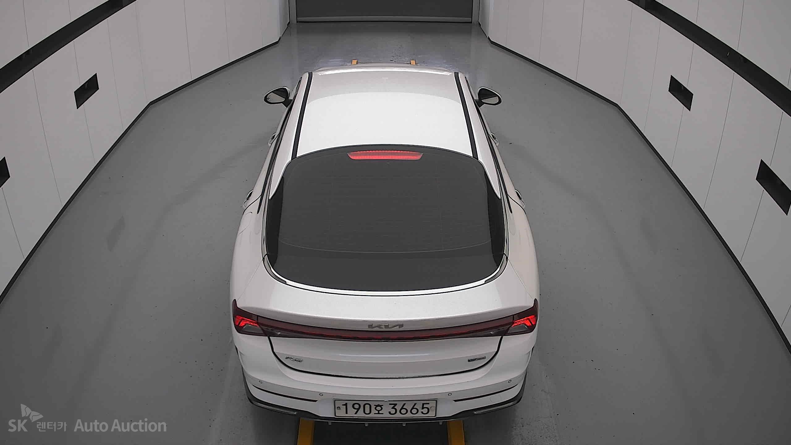 2022 - kia k5