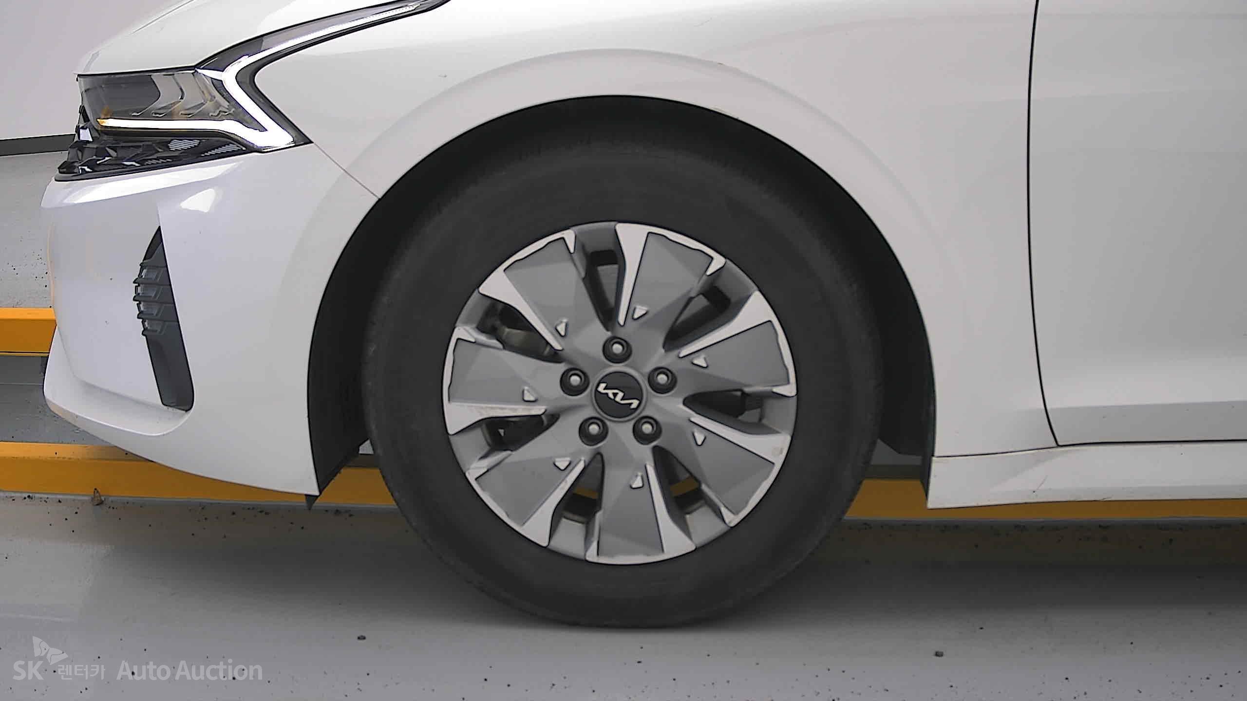 2022 - kia k5