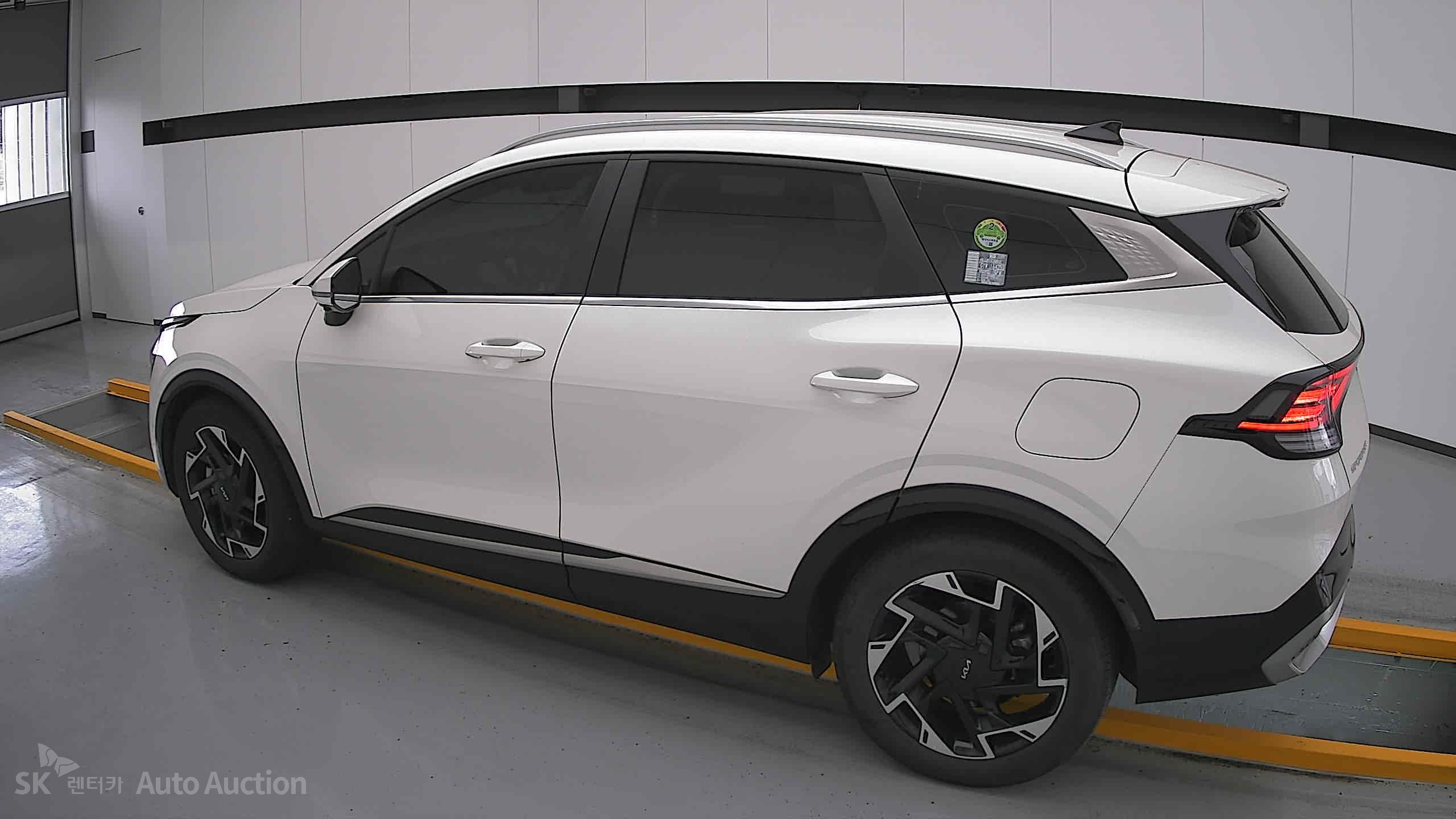 2023 - kia sportage