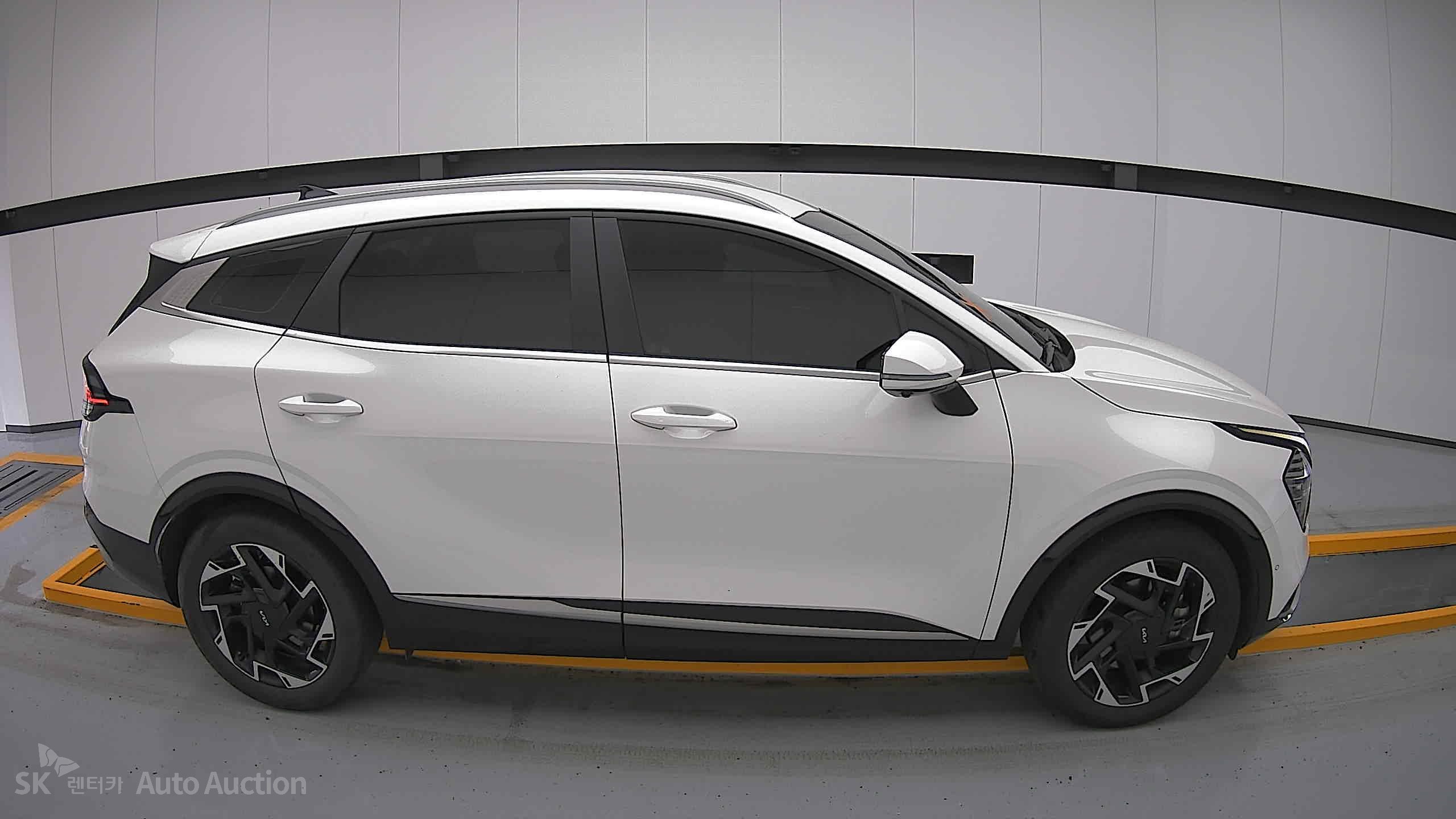 2023 - kia sportage