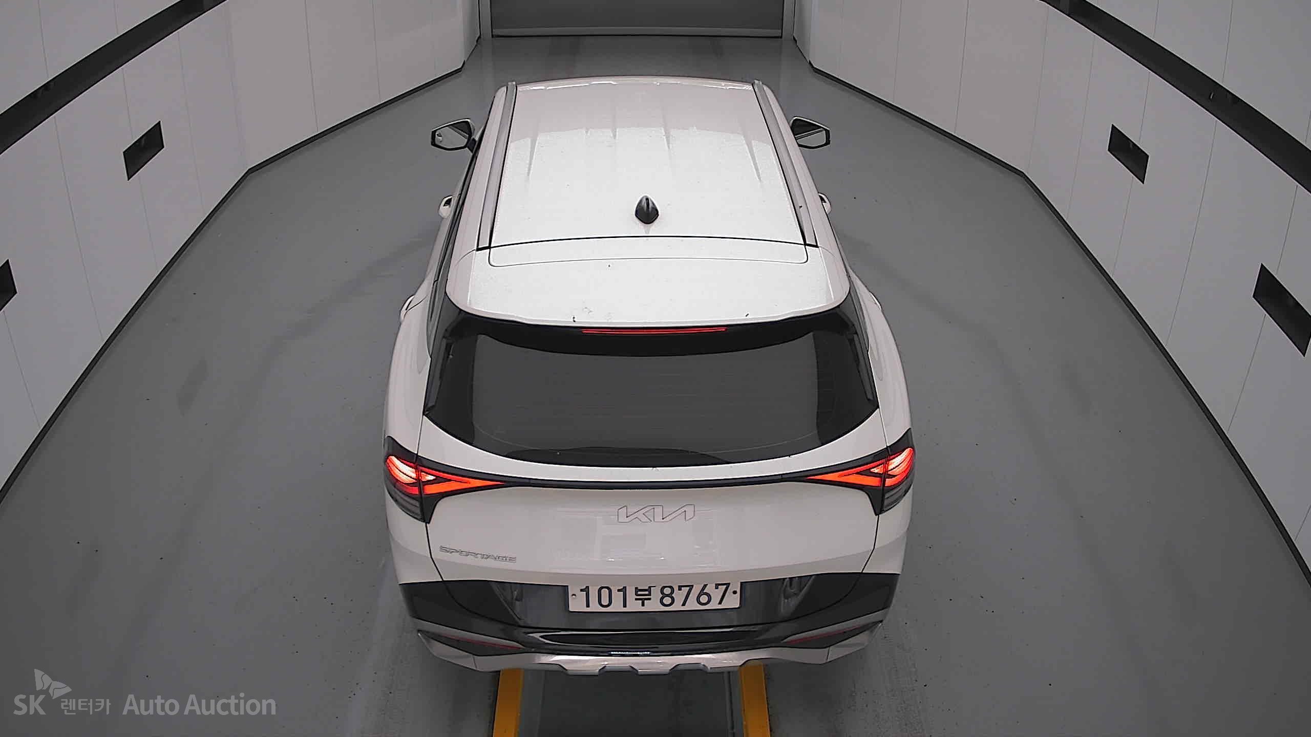 2023 - kia sportage