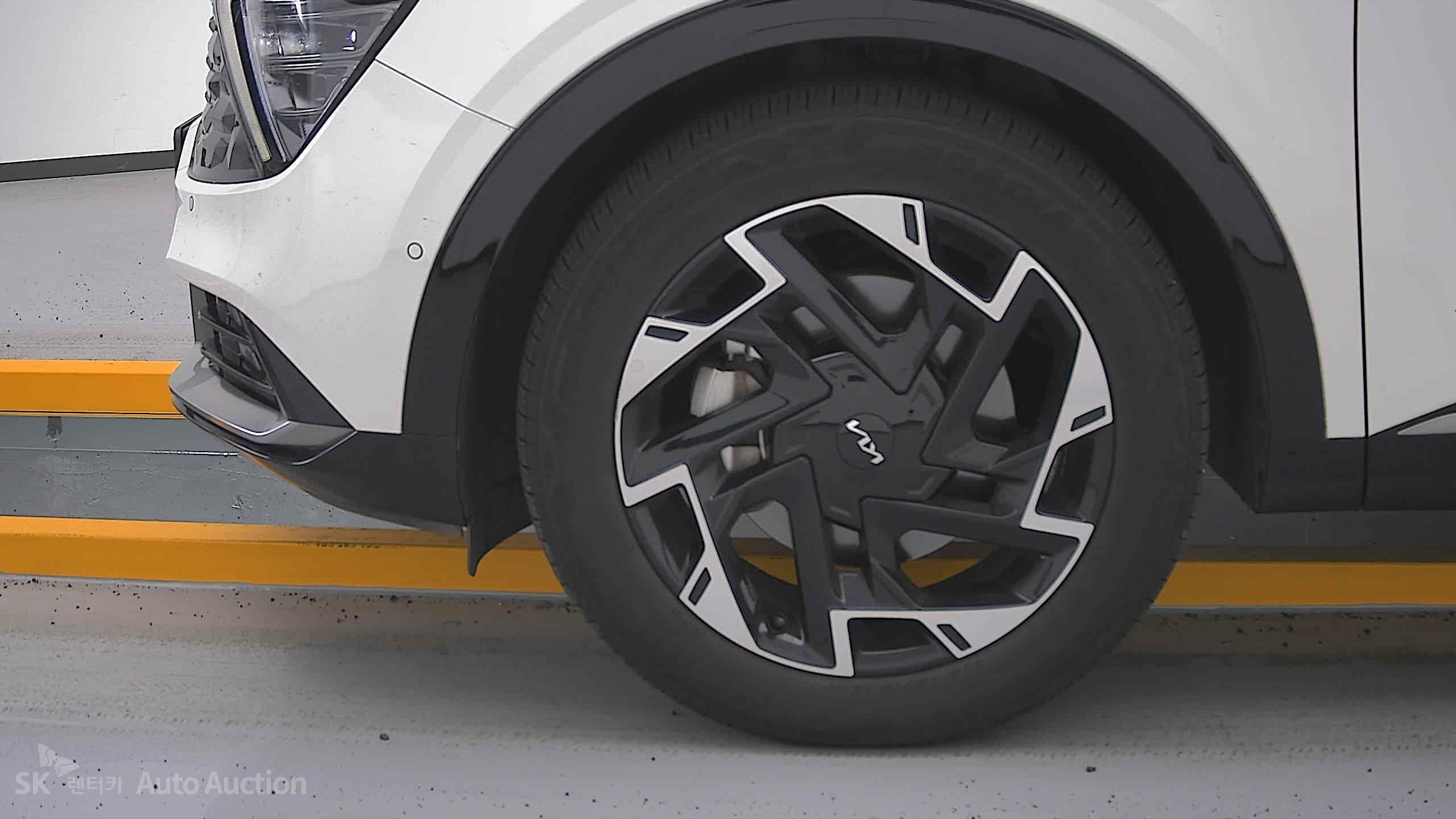 2023 - kia sportage