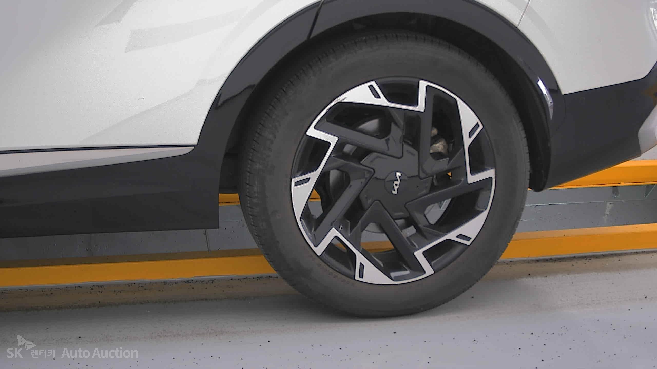 2023 - kia sportage